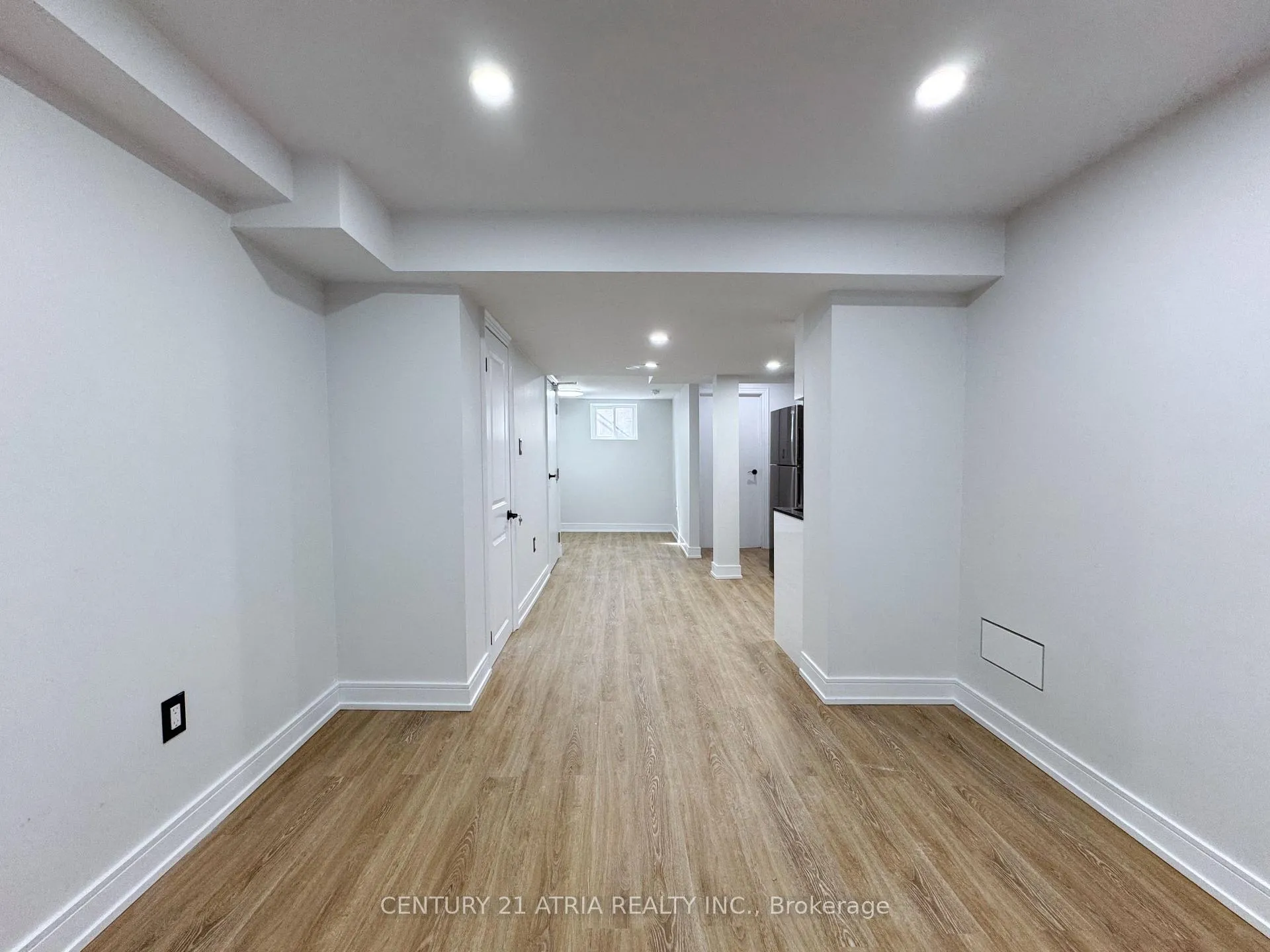 Photo 6 of Unit B, 580 Strouds Lane, Pickering, Amberlea — HOMEH