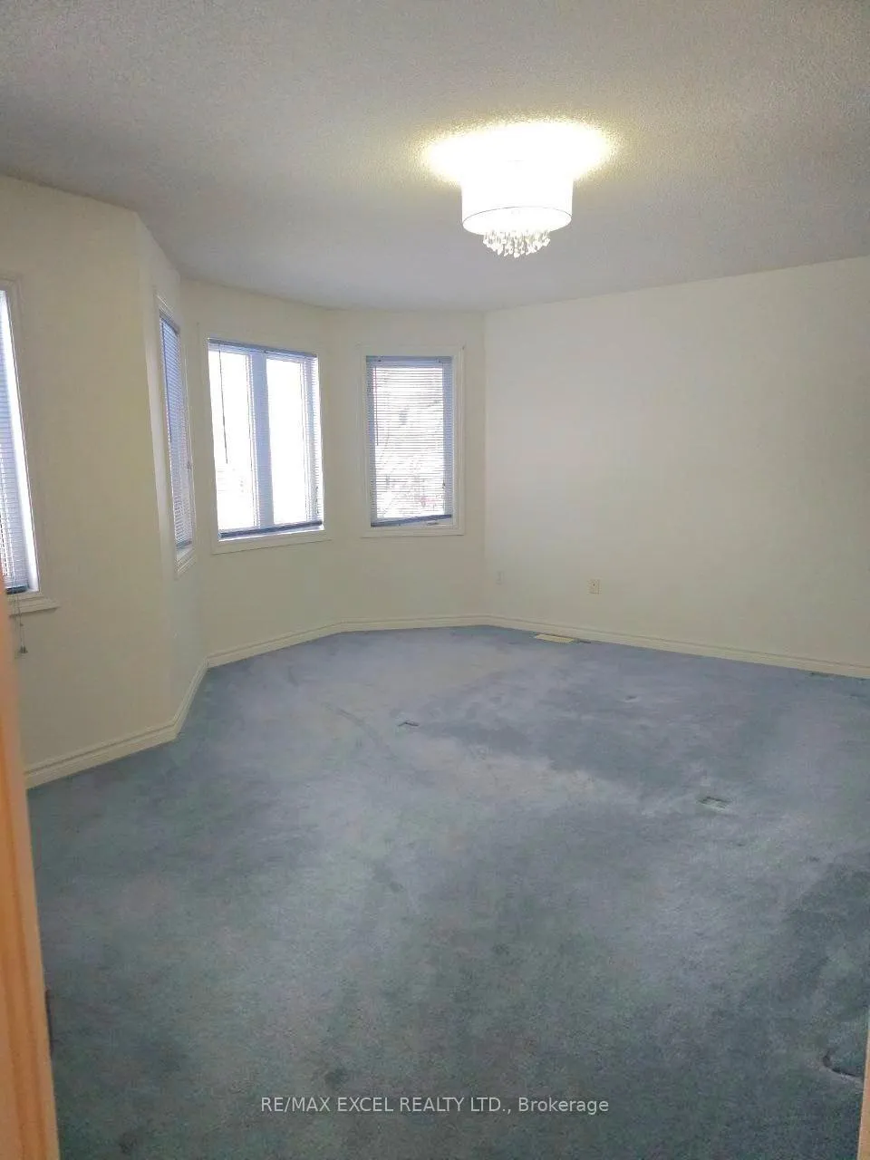 Photo 16 of 56 Stoneybrook Crescent, Barrie, Ardagh — HOMEH
