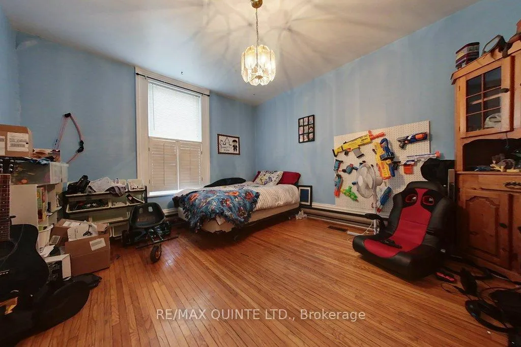 Photo 10 of 293 William Street, Belleville, Belleville Ward — HOMEH