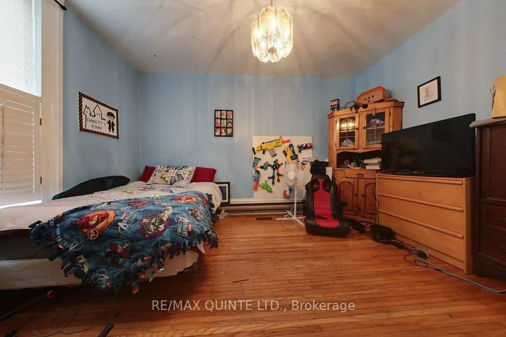 Photo 11 of 293 William Street, Belleville, Belleville Ward — HOMEH