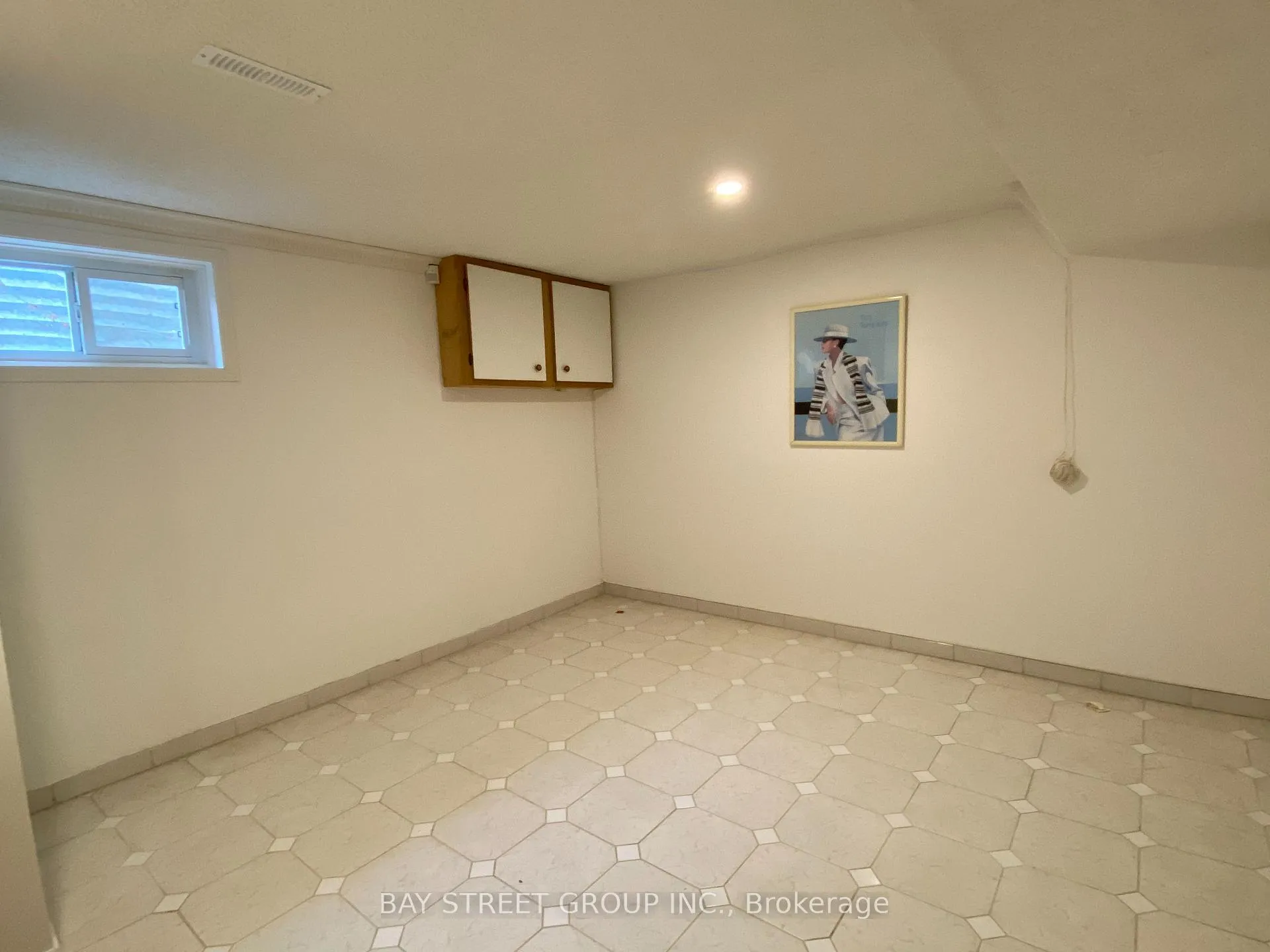 Photo 3 of 58 Foundry Crescent, Markham, Raymerville — HOMEH