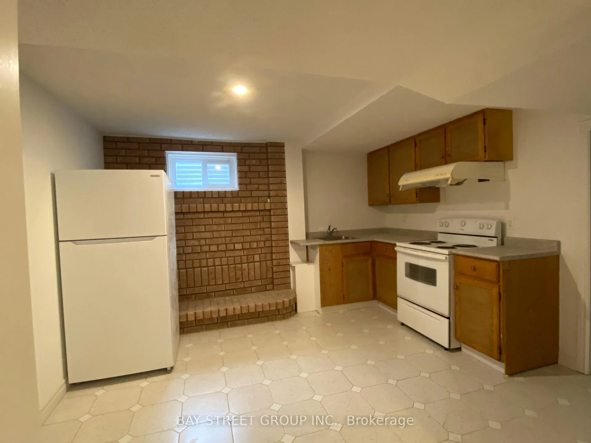 Photo 5 of 58 Foundry Crescent, Markham, Raymerville — HOMEH