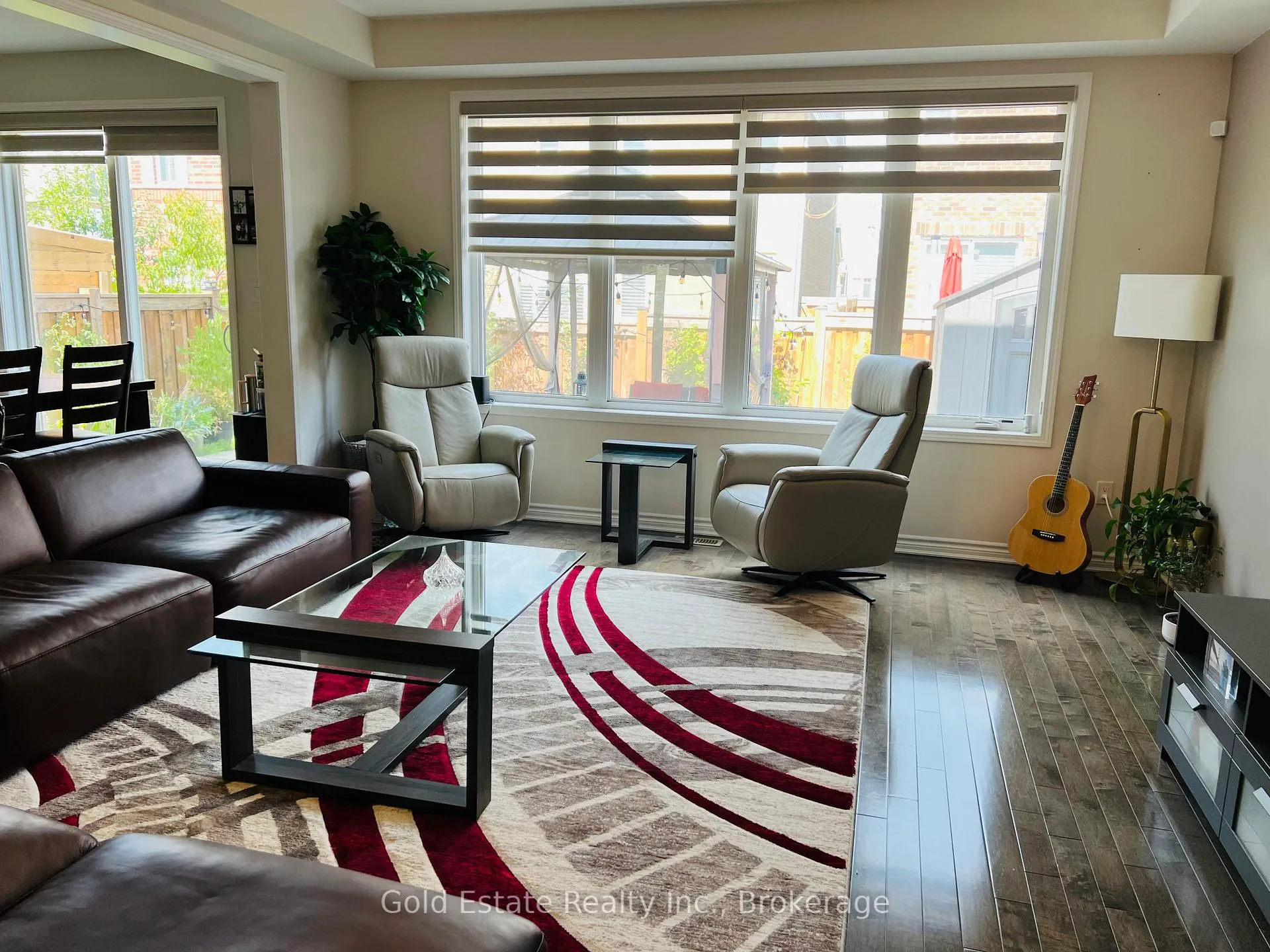 Photo 6 of 212 Spring Creek Drive, Hamilton, Waterdown — HOMEH