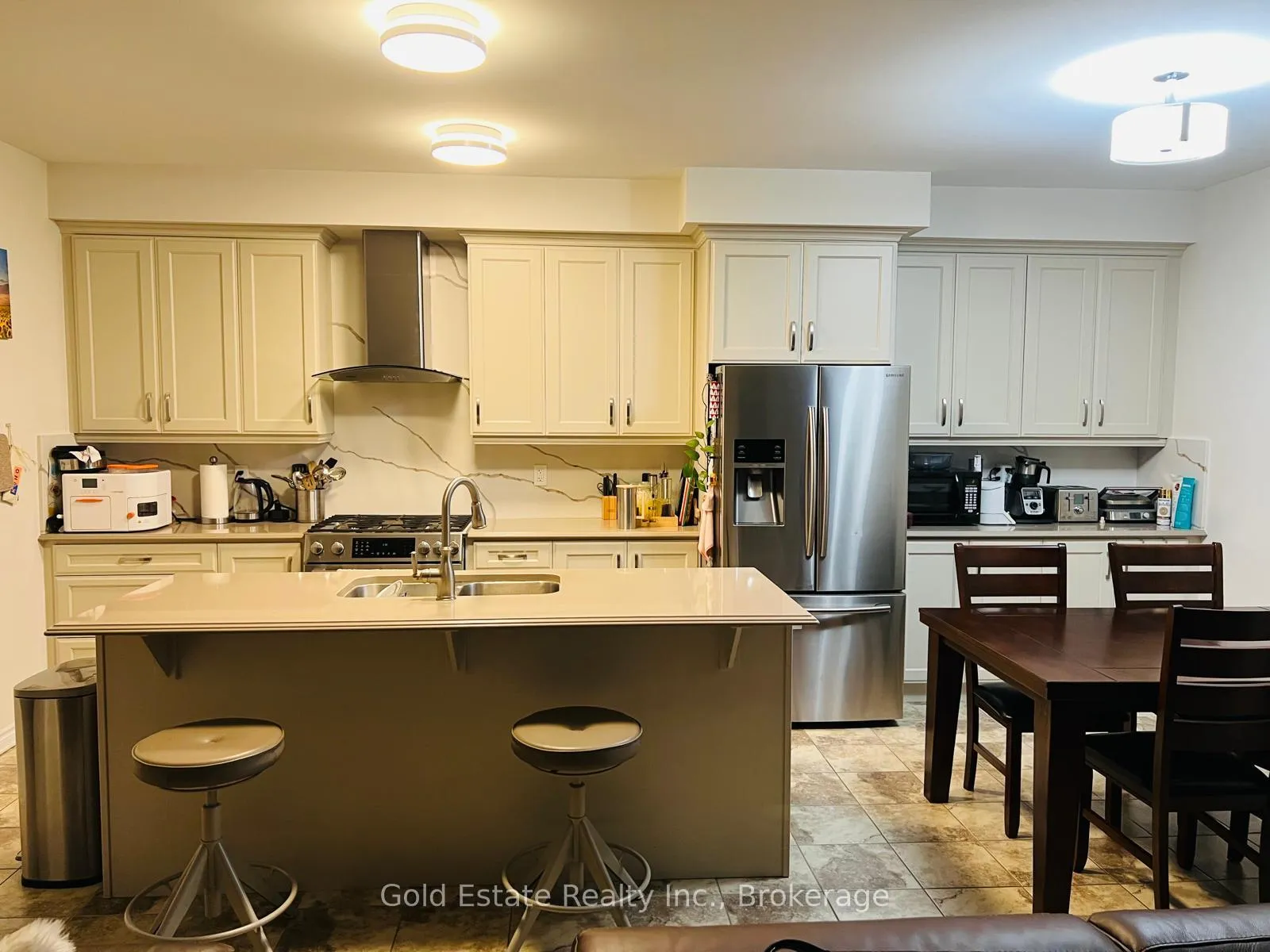 Photo 9 of 212 Spring Creek Drive, Hamilton, Waterdown — HOMEH