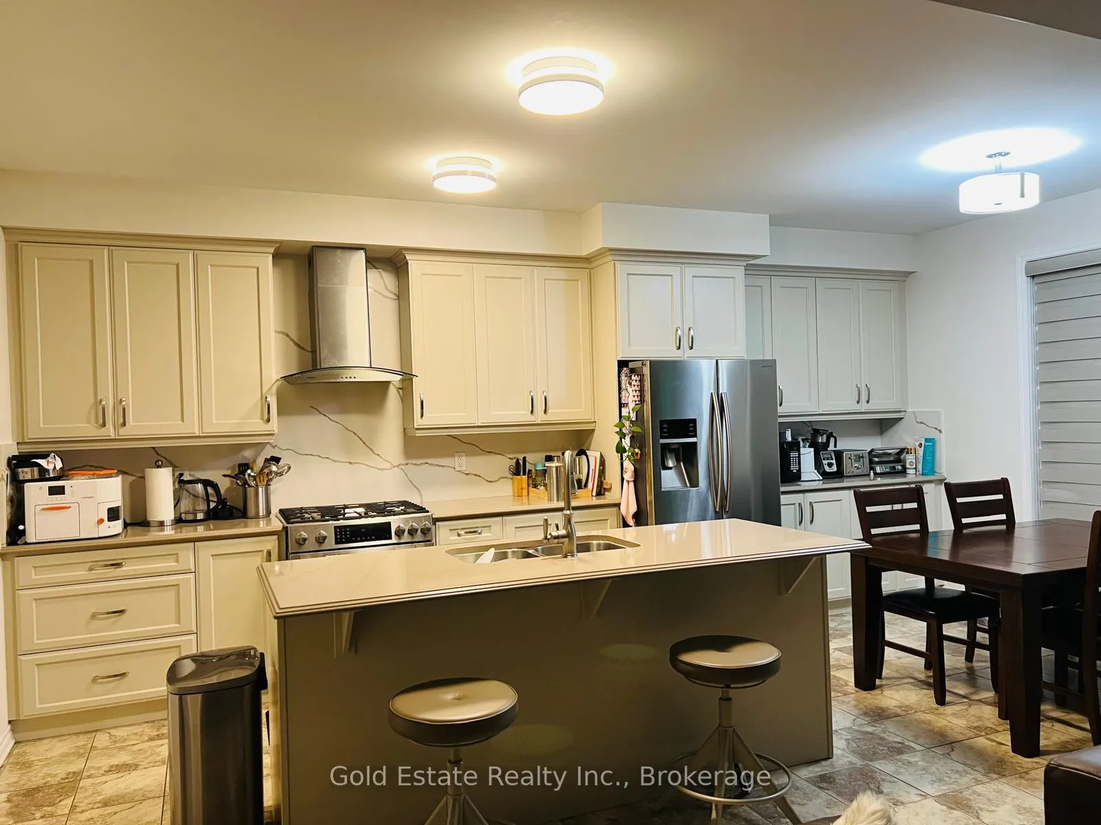 Photo 10 of 212 Spring Creek Drive, Hamilton, Waterdown — HOMEH