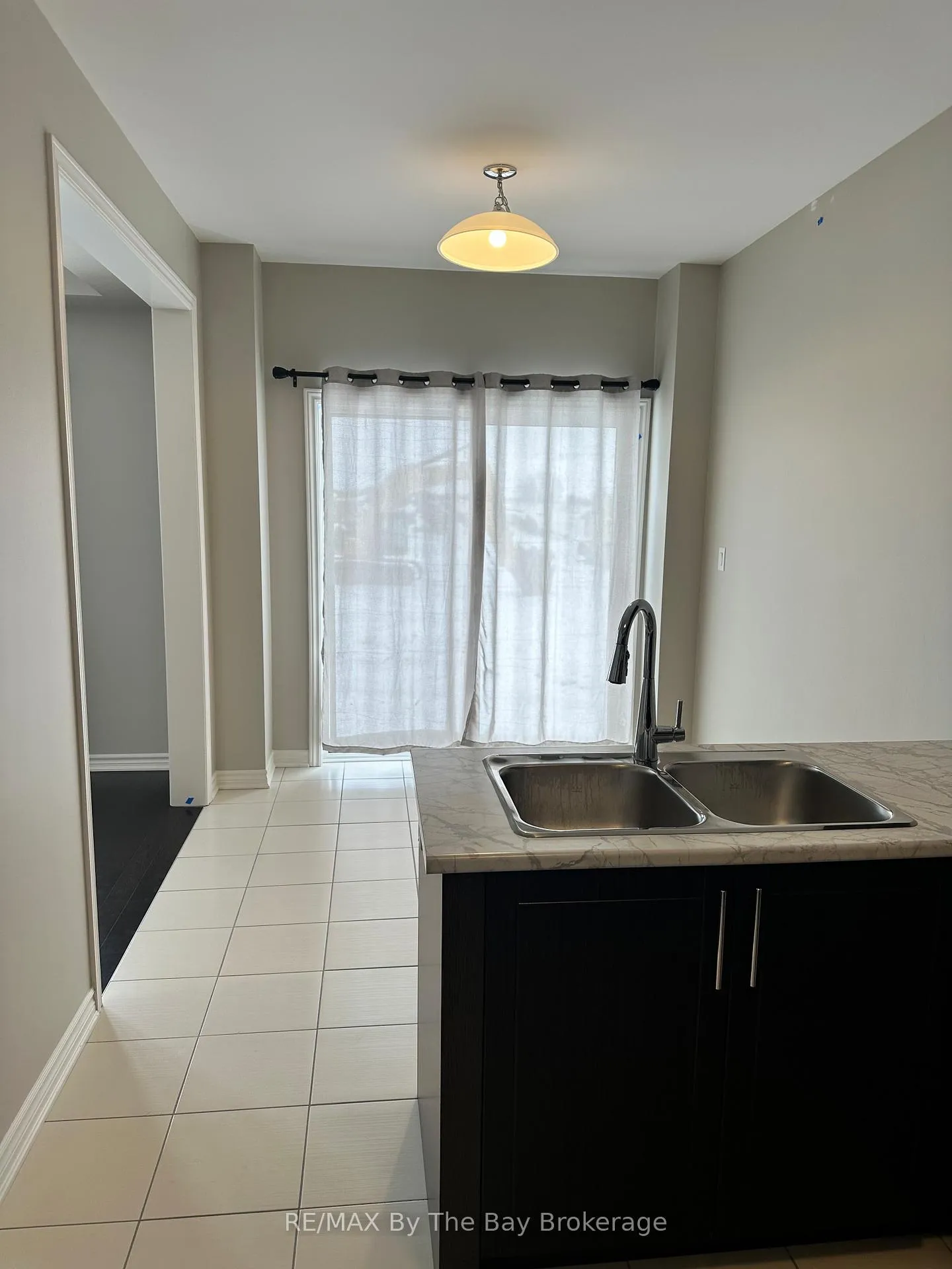 Photo 6 of 286 Springfield Crescent, Clearview, Stayner — HOMEH