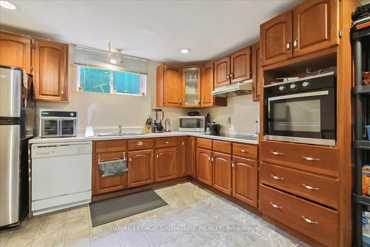 Photo 2 of Unit Basement, 6 Grandview Avenue, Hamilton, Lakeshore — HOMEH