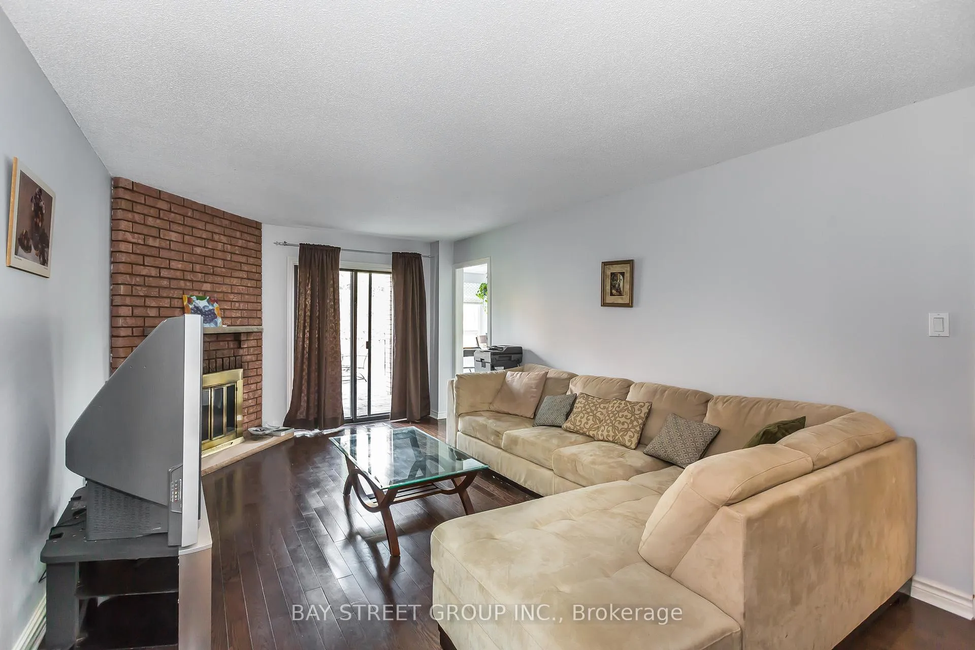 Photo 5 of 66 brooklyn Crescent N, Markham, Markville — HOMEH