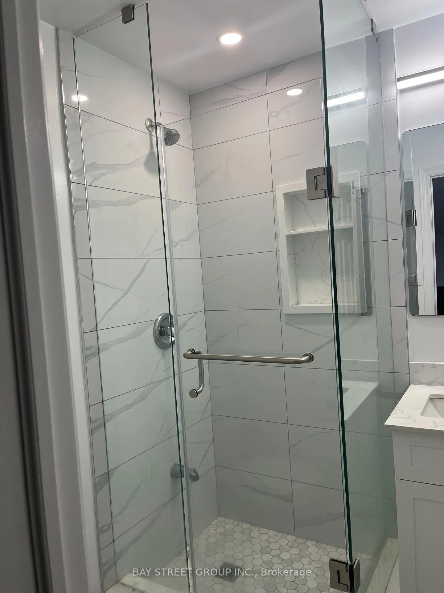 Photo 10 of 66 brooklyn Crescent N, Markham, Markville — HOMEH