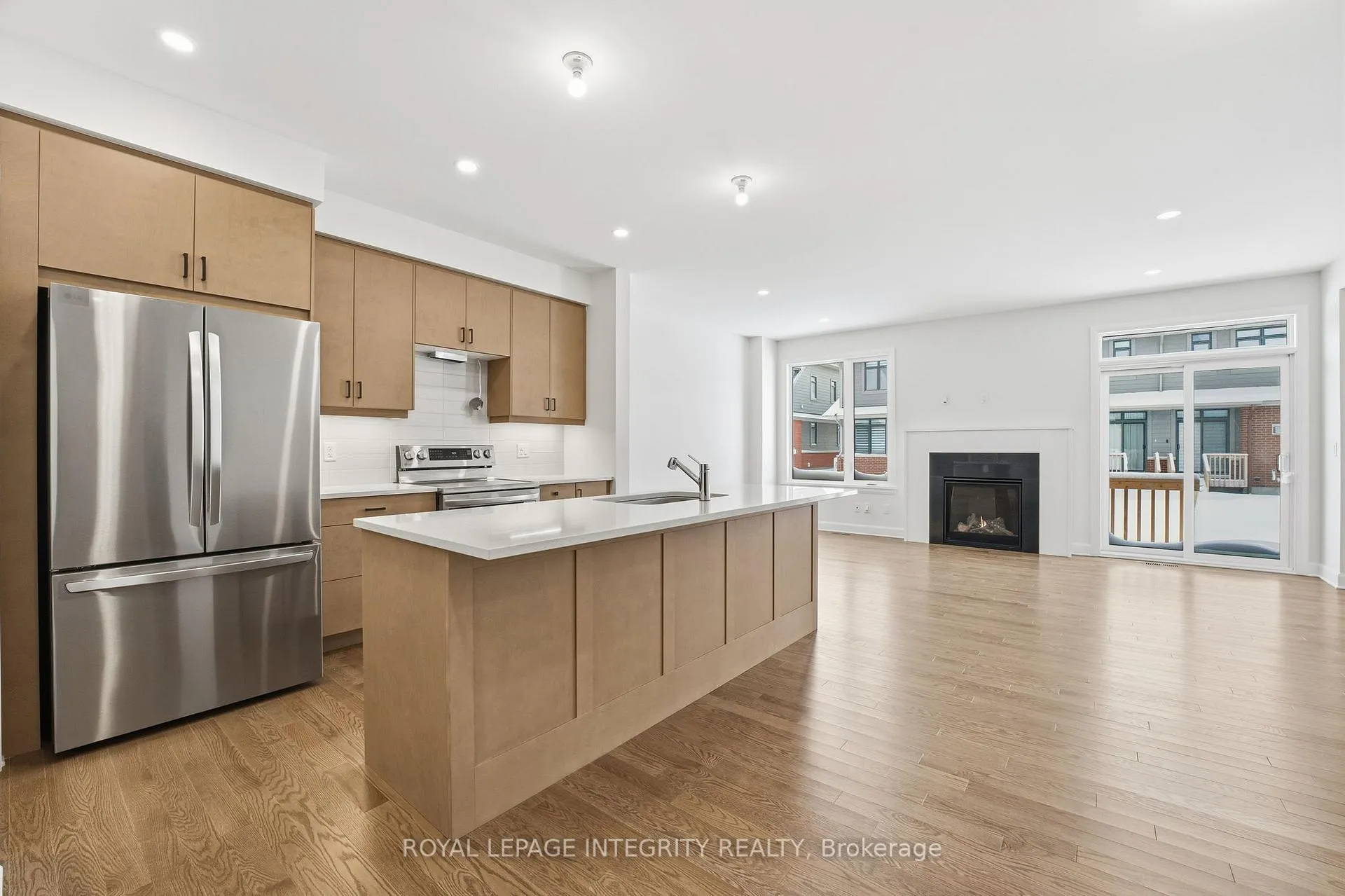 Photo 5 of 1194 Spoor Street, Ottawa, Kanata - Rural Kanata (Central) — HOMEH