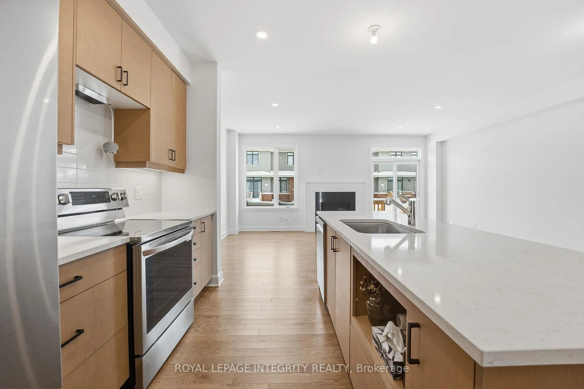 Photo 6 of 1194 Spoor Street, Ottawa, Kanata - Rural Kanata (Central) — HOMEH