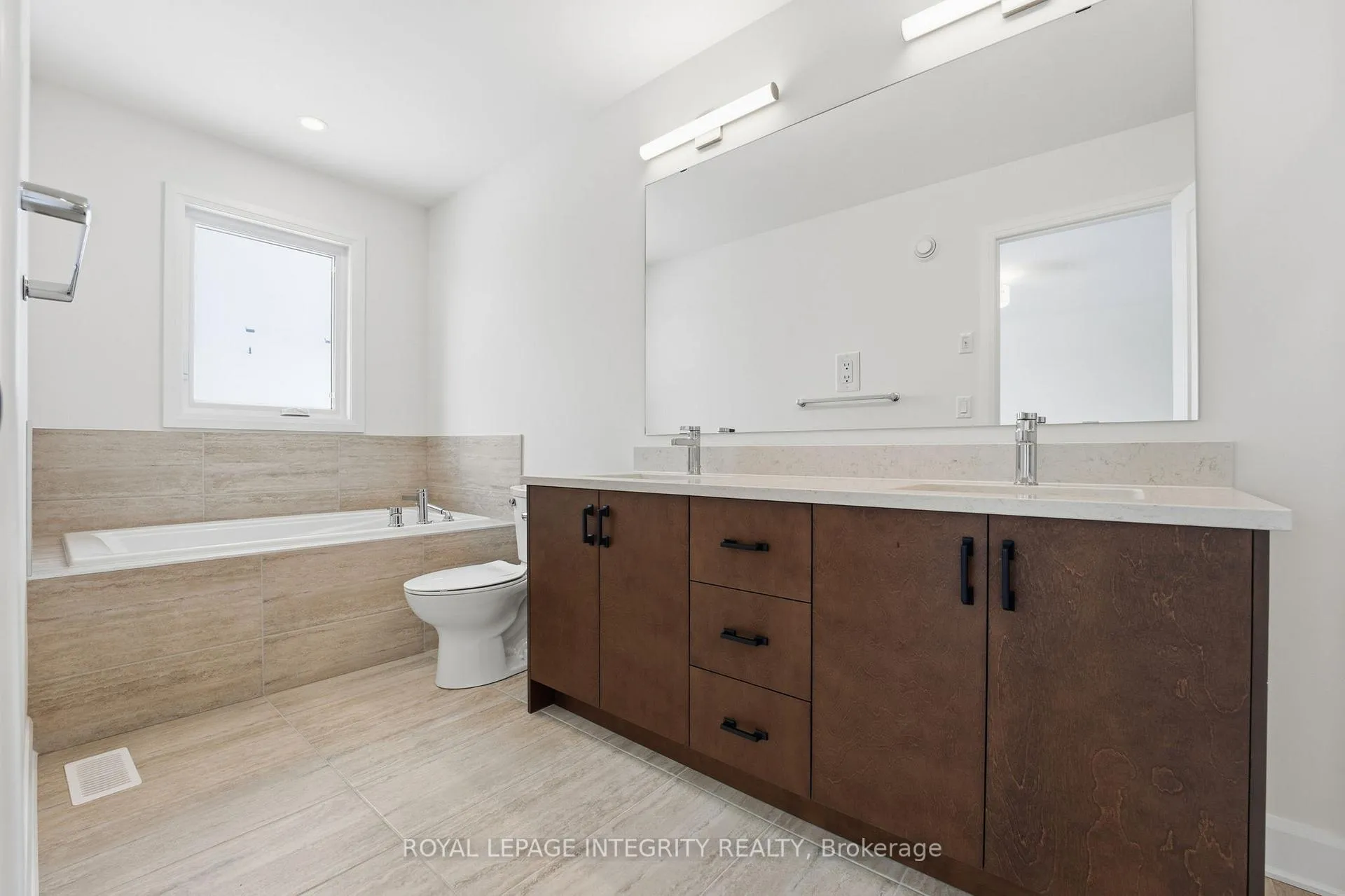Photo 17 of 1194 Spoor Street, Ottawa, Kanata - Rural Kanata (Central) — HOMEH