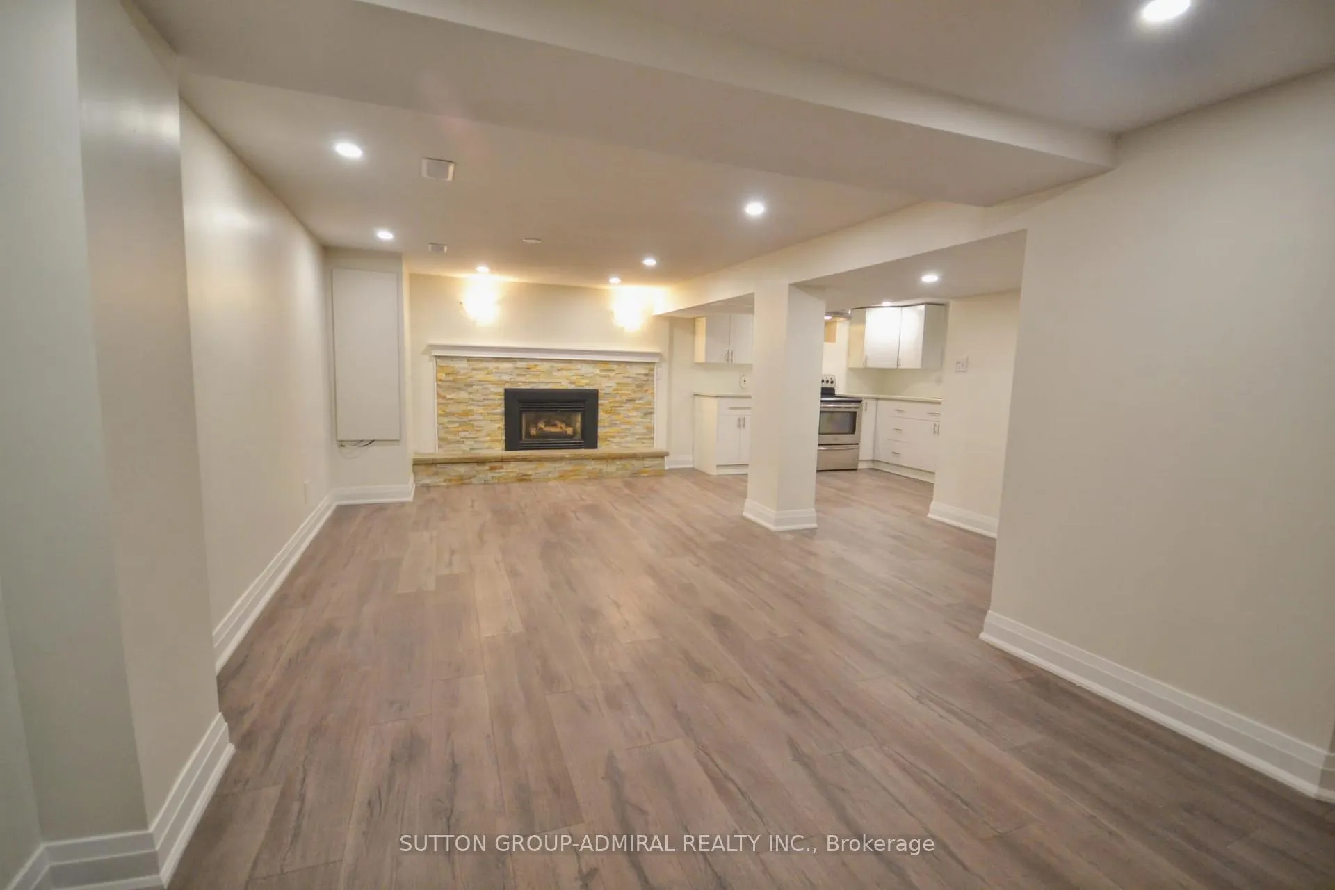 Photo 2 of Unit Basement, 513 Stevenson Road N, Oshawa, McLaughlin — HOMEH