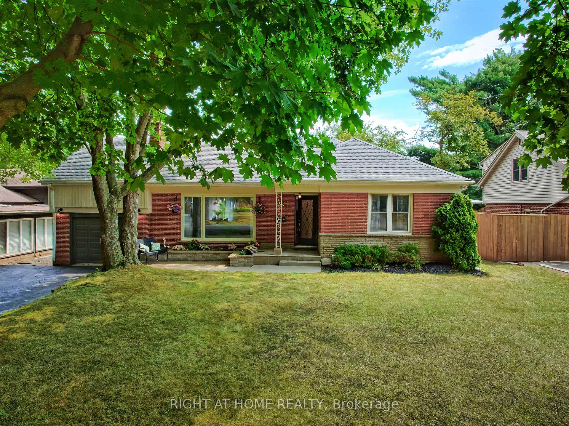 Photo 31 of 388 Lark Avenue, Burlington, LaSalle — HOMEH