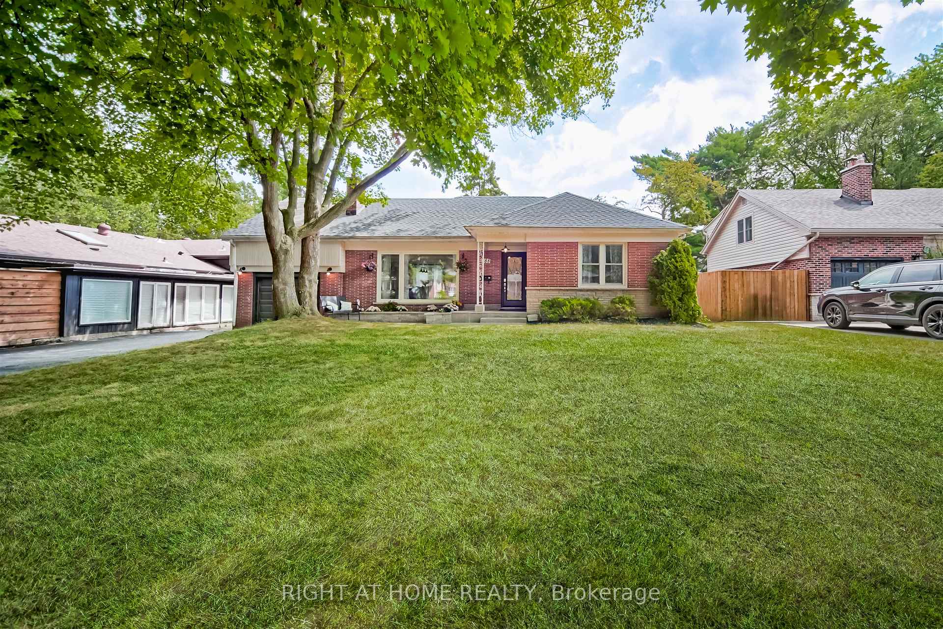 Photo 10 of 388 Lark Avenue, Burlington, LaSalle — HOMEH