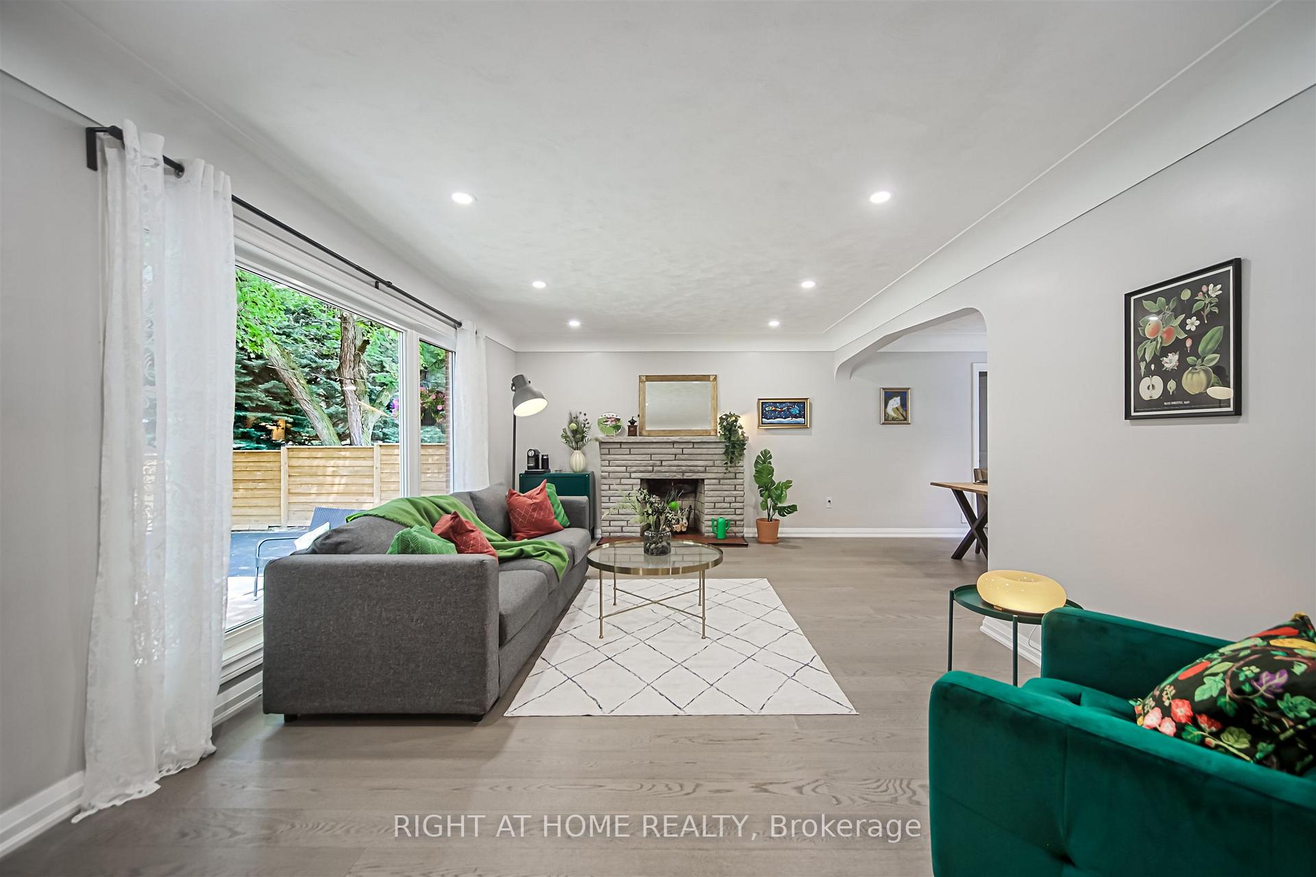 Photo 7 of 388 Lark Avenue, Burlington, LaSalle — HOMEH