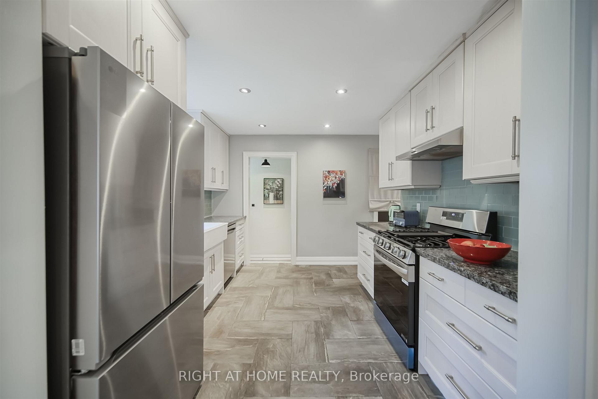 Photo 21 of 388 Lark Avenue, Burlington, LaSalle — HOMEH