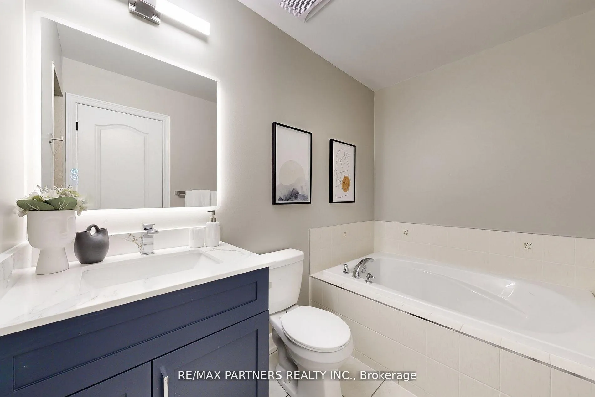 Photo 19 of 29 Robert Osprey Drive, Markham, Cathedraltown — HOMEH