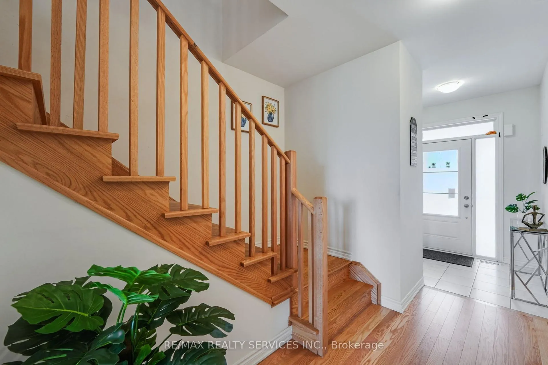 Photo 6 of 49 Bayardo Drive, Oshawa, Windfields — HOMEH