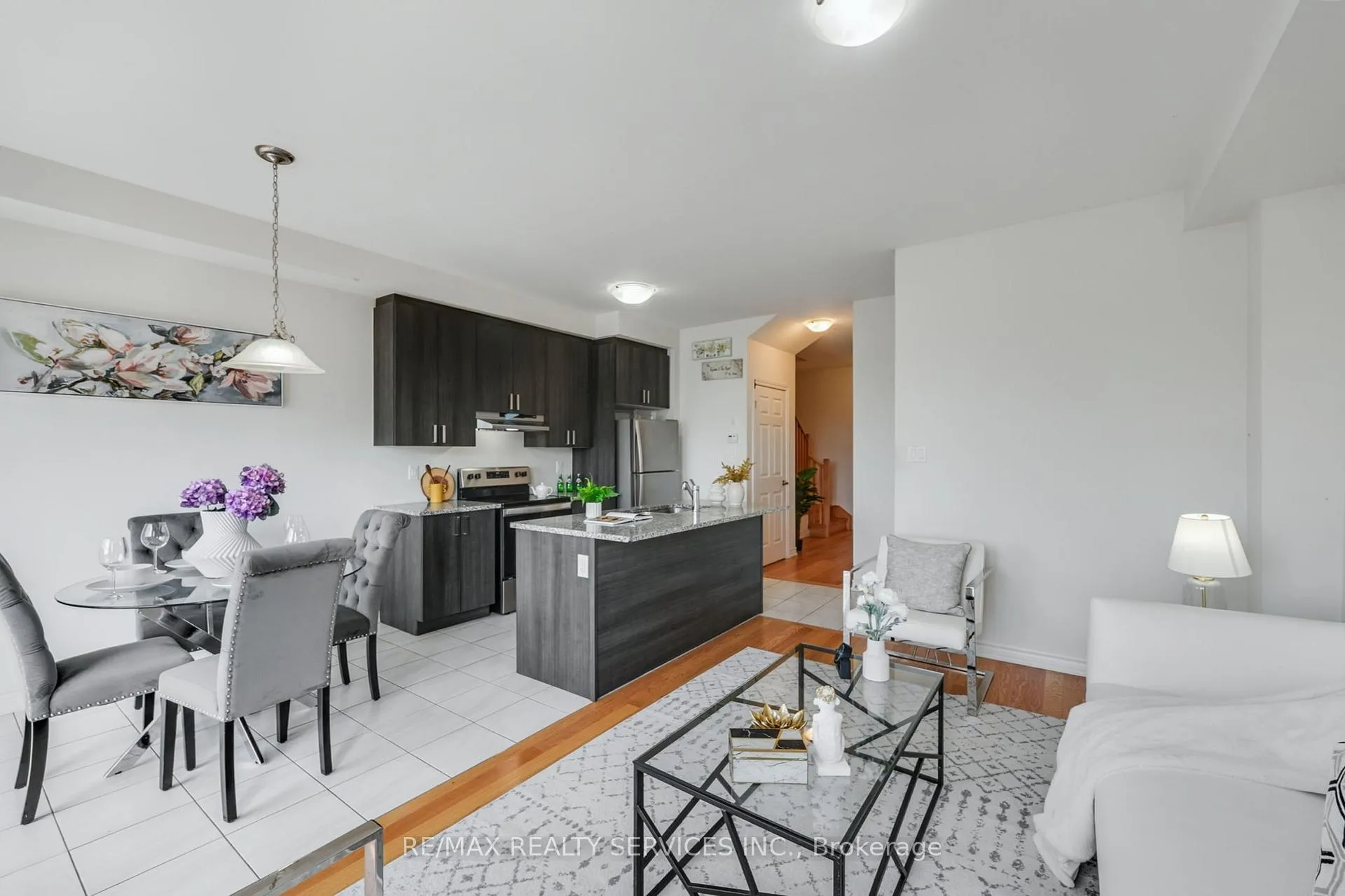 Photo 8 of 49 Bayardo Drive, Oshawa, Windfields — HOMEH