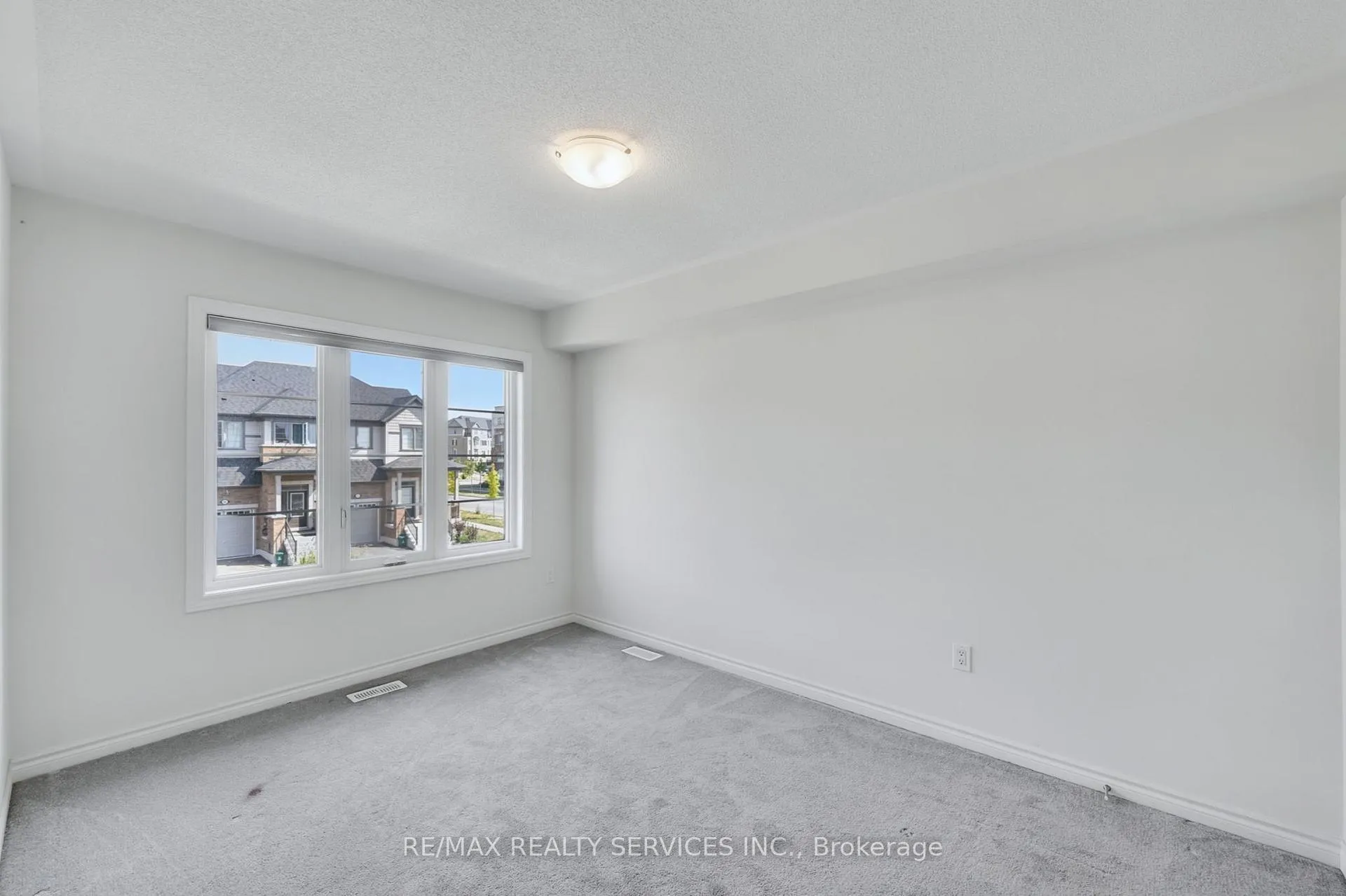 Photo 24 of 49 Bayardo Drive, Oshawa, Windfields — HOMEH