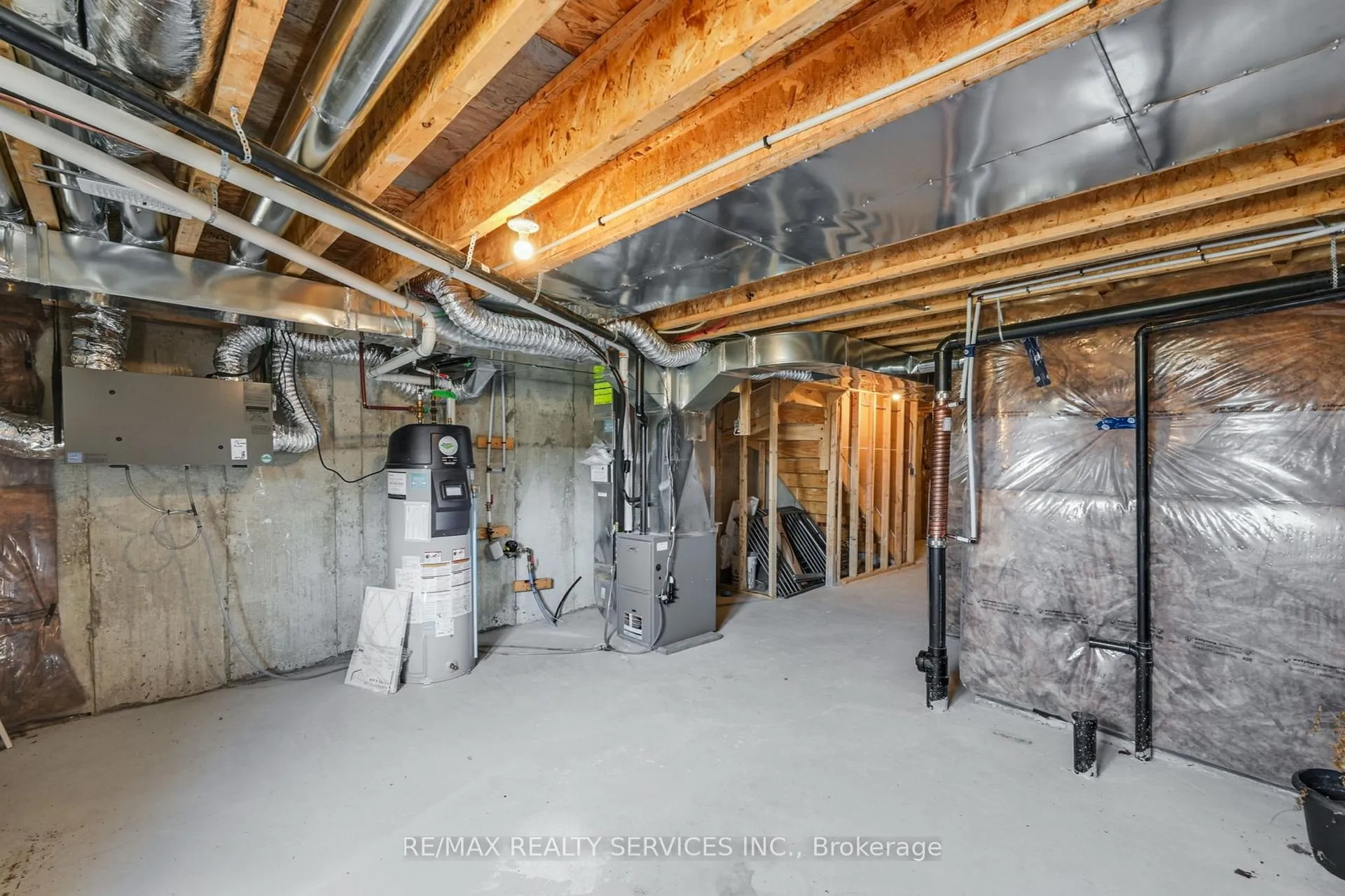 Photo 31 of 49 Bayardo Drive, Oshawa, Windfields — HOMEH