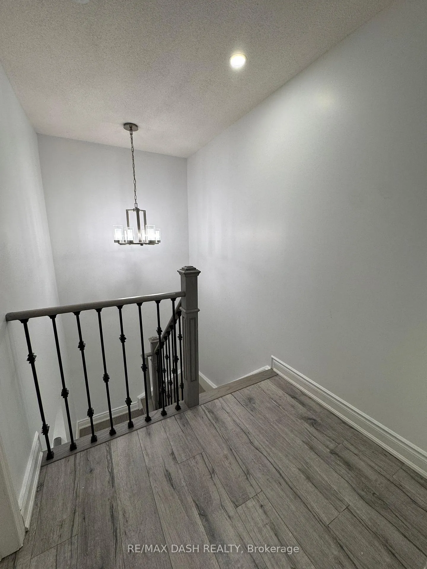 Photo 9 of 16 Thornharrold Street, Ajax, South West — HOMEH