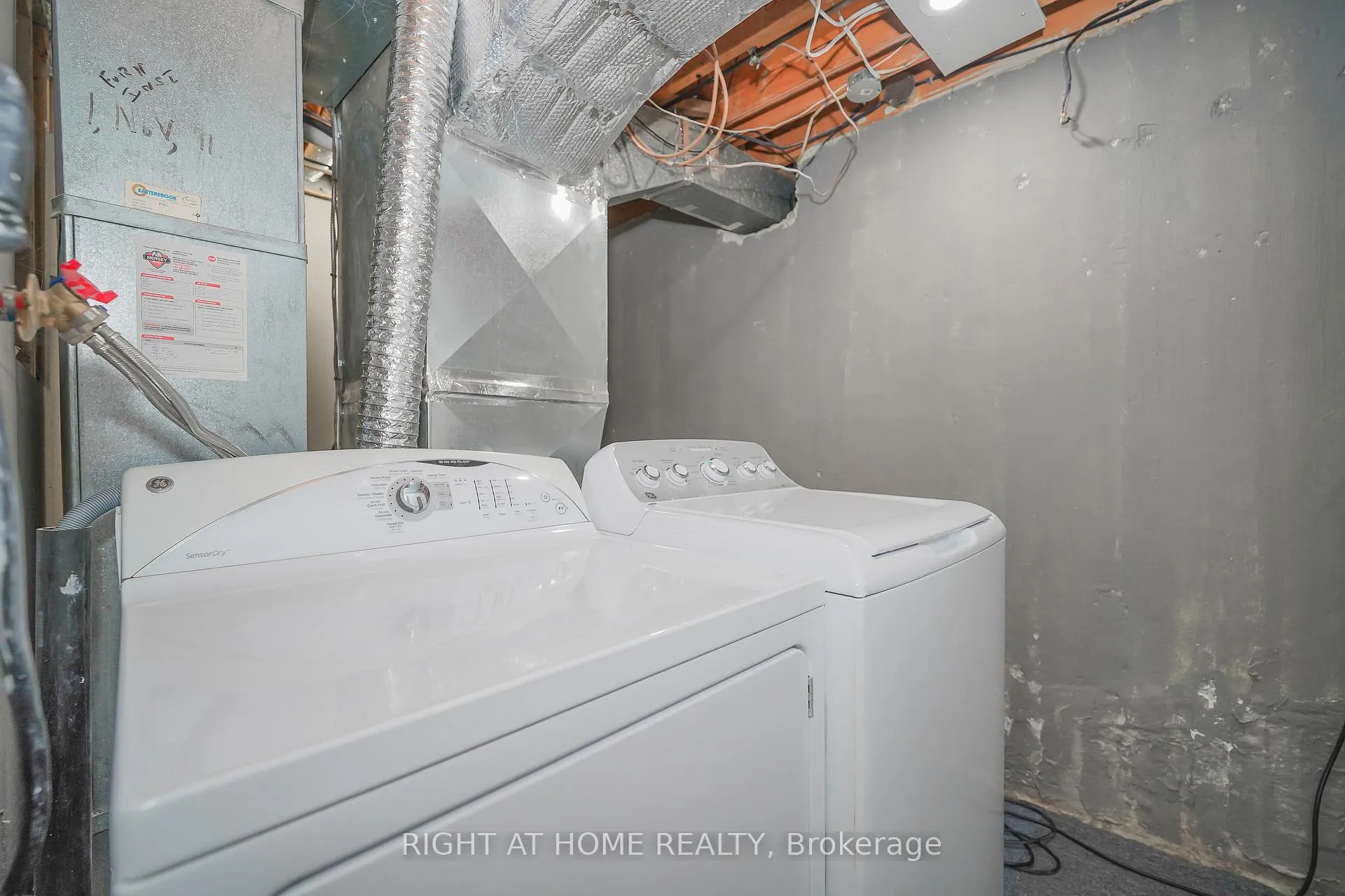 Photo 20 of Unit Unit B, 50 Coral Harbour Crescent, Markham, Thornhill — HOMEH