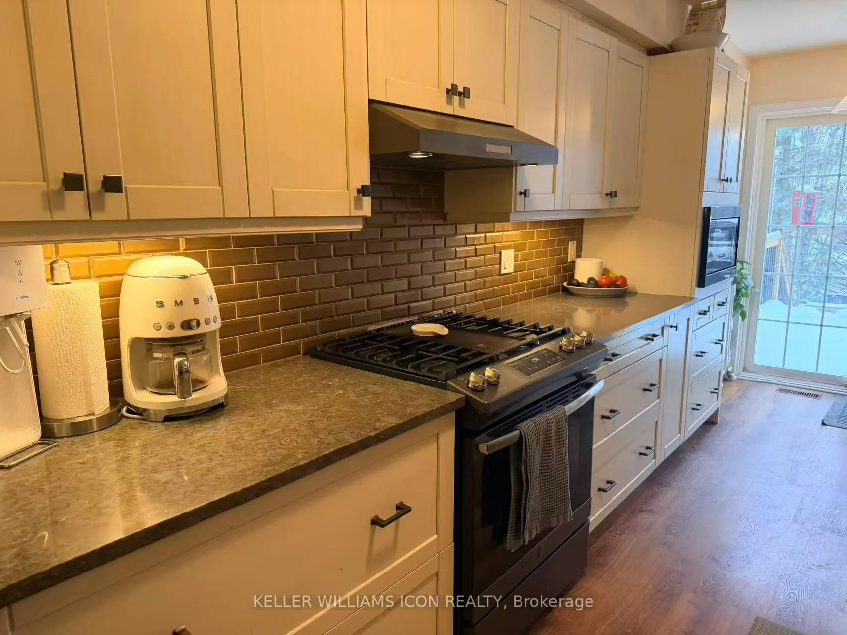 Photo 10 of 88 Hawktree Ridge, Ottawa, Barrhaven - Stonebridge — HOMEH