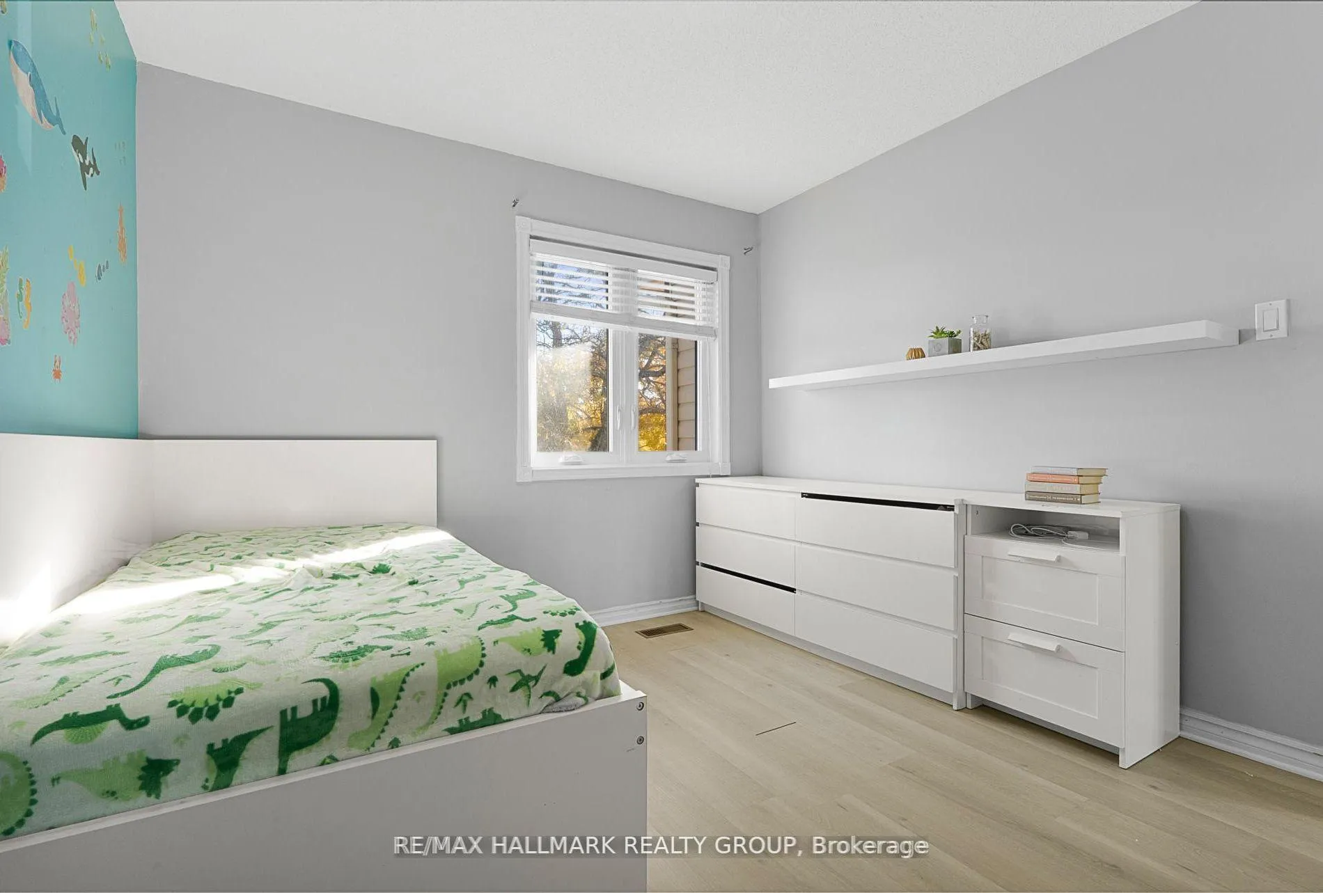 Photo 19 of 93 Cedarock Drive, Ottawa, Kanata - Bridlewood — HOMEH