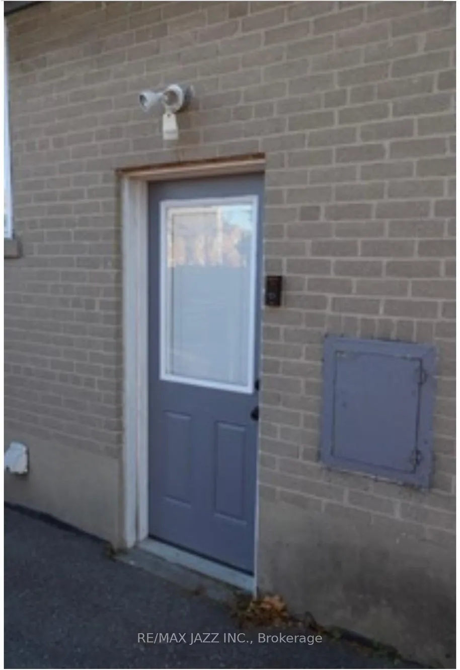 Photo 3 of Unit Lower, 41 Tulloch Drive, Ajax, South East — HOMEH
