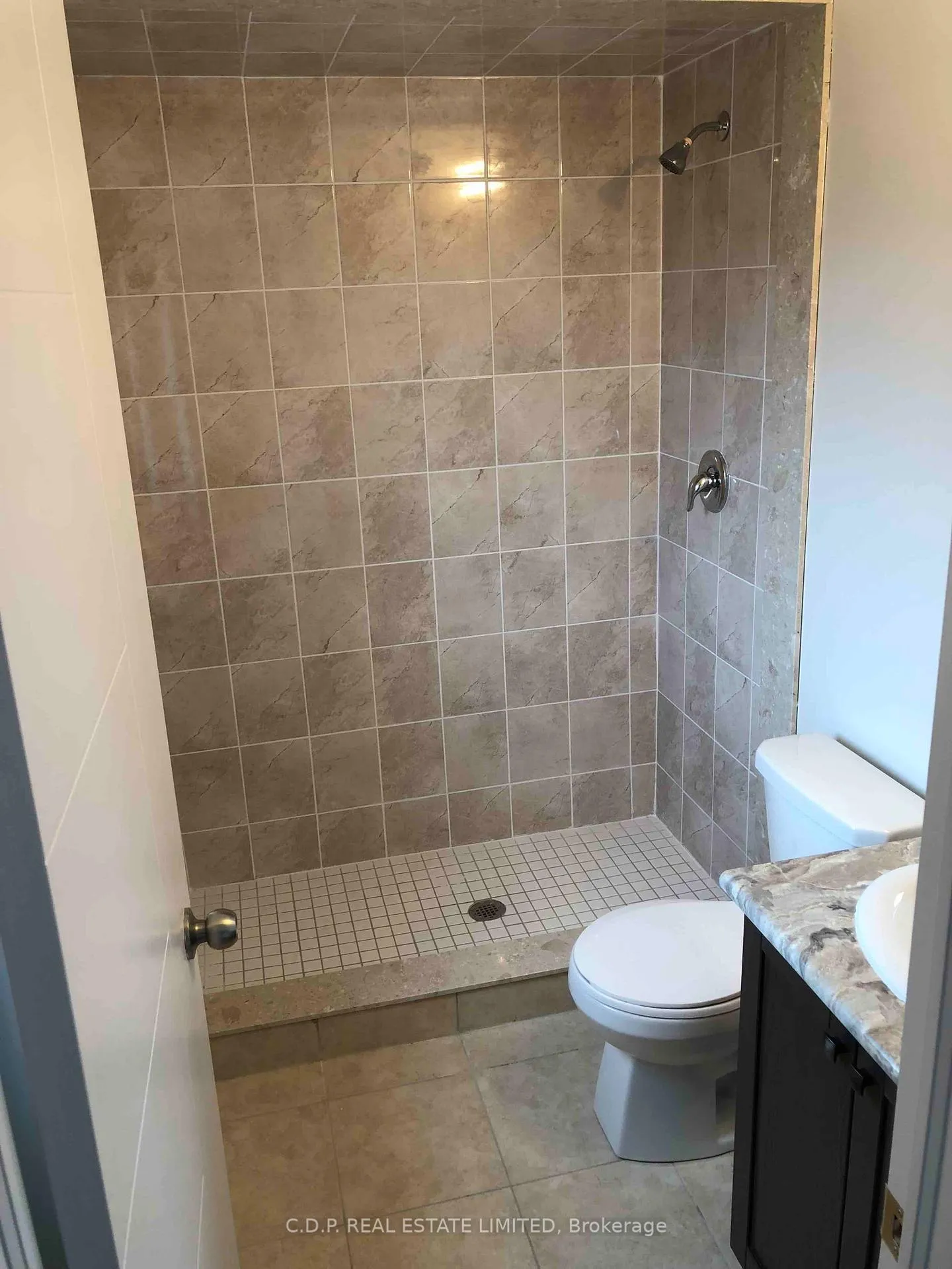 Photo 9 of 38 BEDFORD Estates Crescent N, Barrie, Bayshore — HOMEH