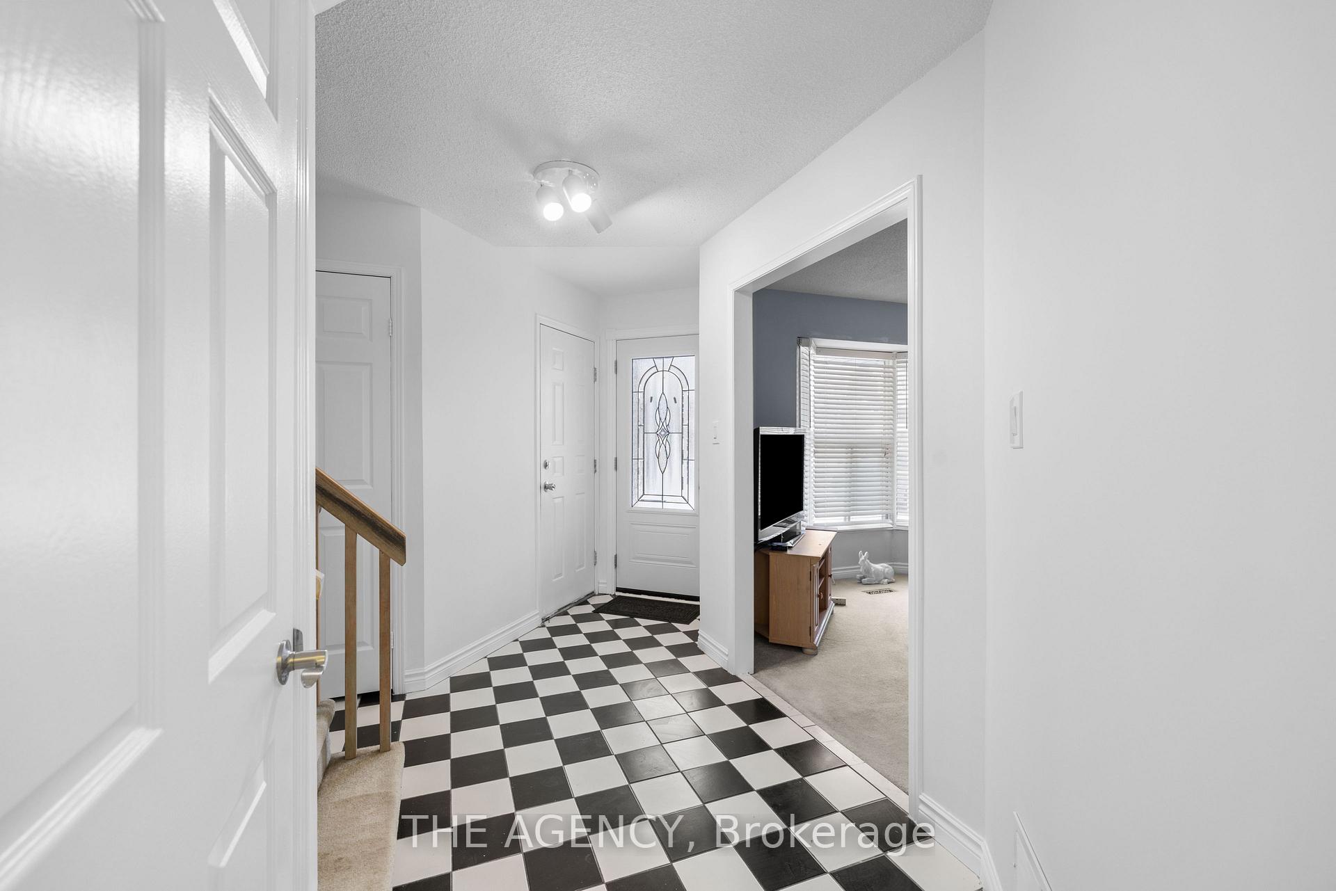 Photo 5 of 82 Barnes Drive, Ajax, Central — HOMEH