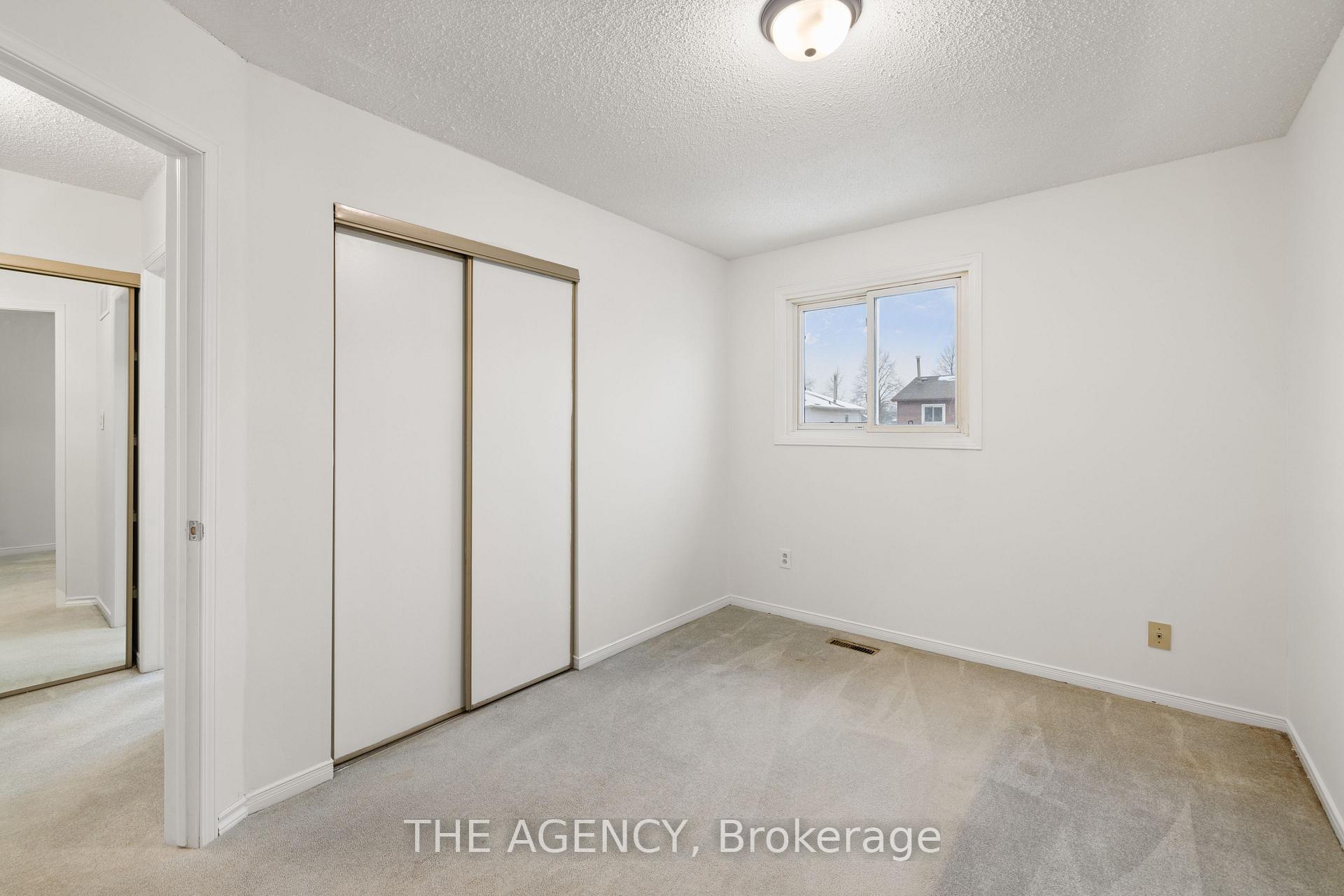 Photo 23 of 82 Barnes Drive, Ajax, Central — HOMEH
