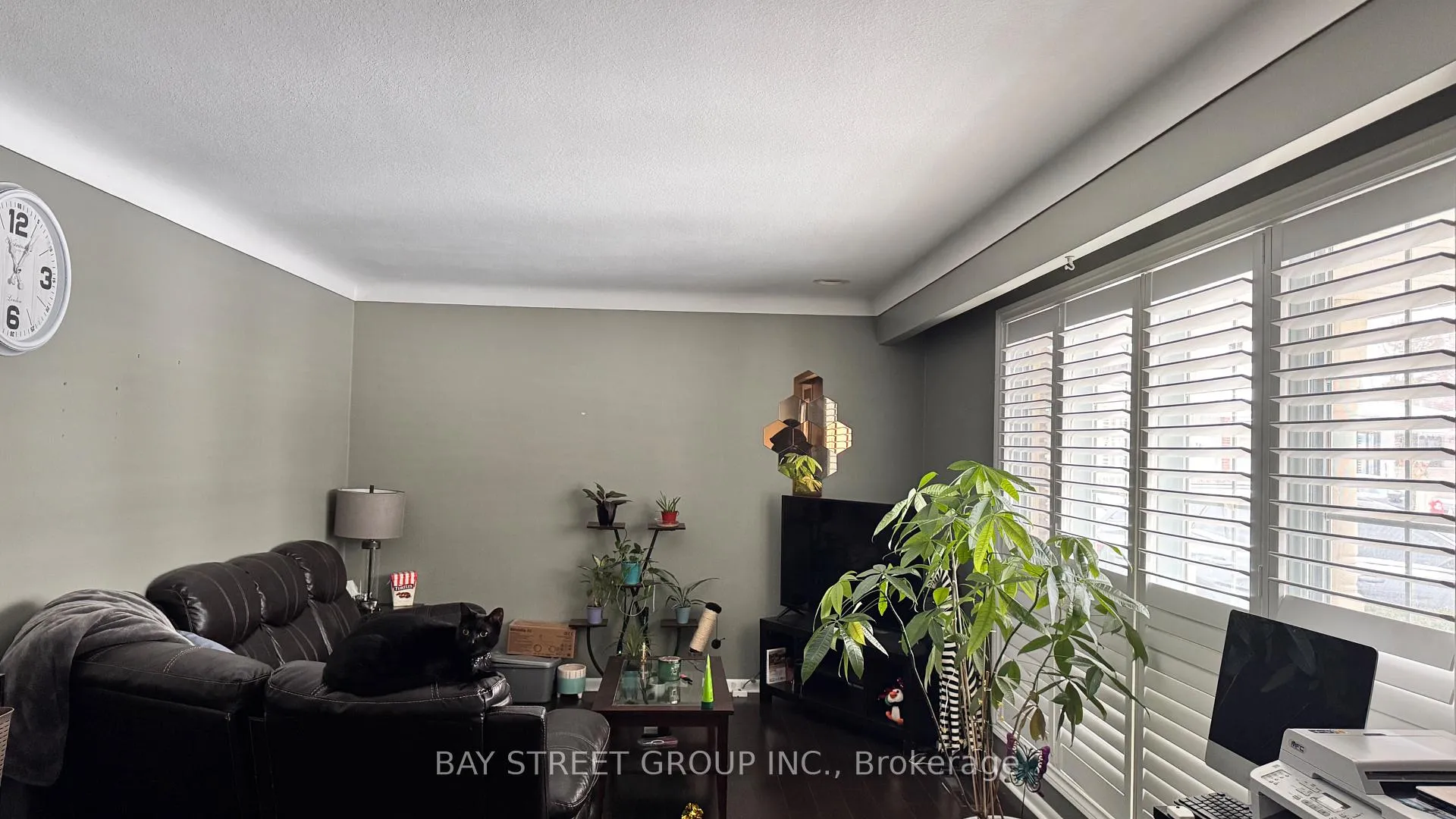 Photo 10 of 10 Rideau Crescent, St. Catharines, Vine/Linwell — HOMEH