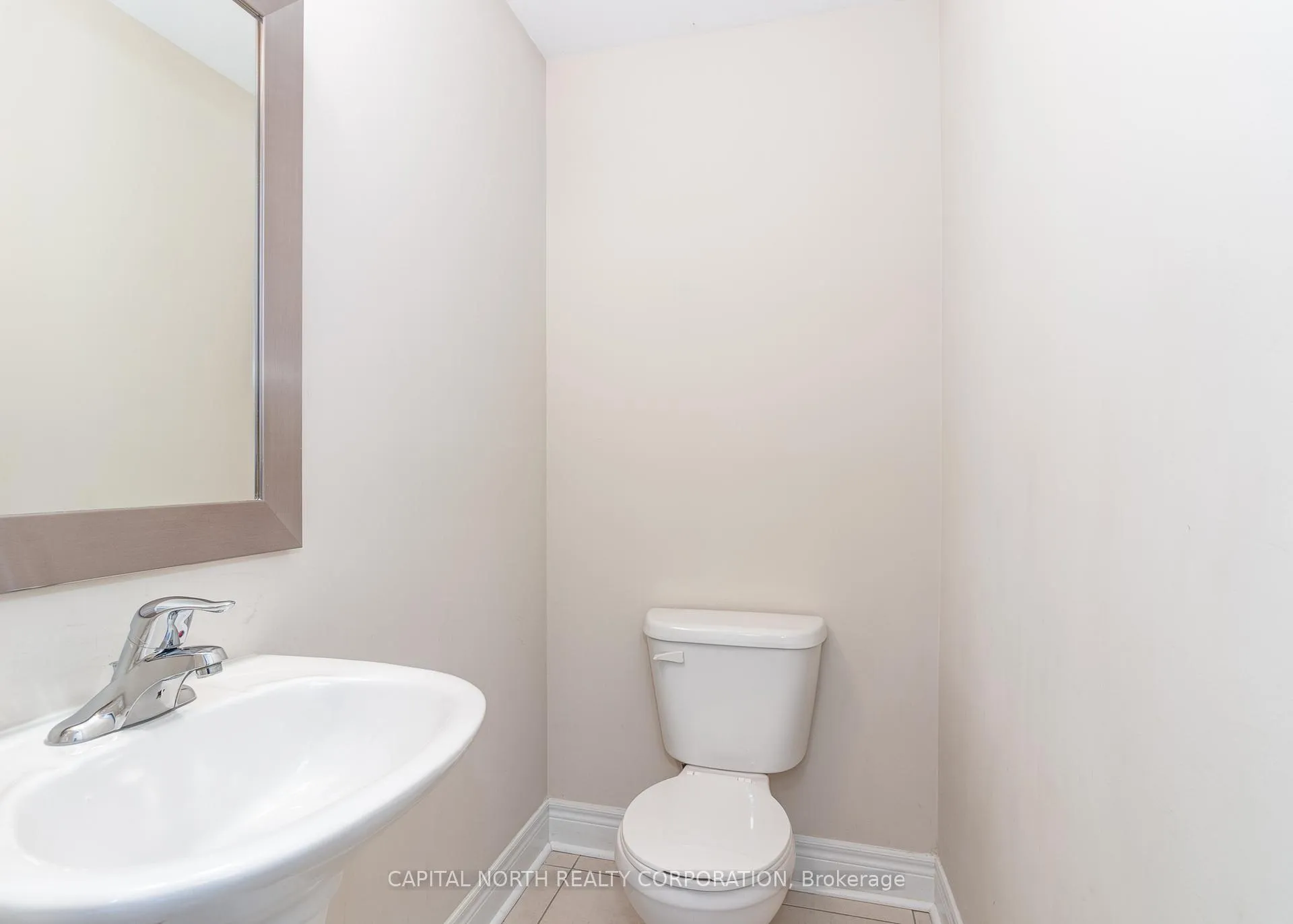 Photo 7 of 8353 Kipling Avenue, Vaughan, West Woodbridge — HOMEH