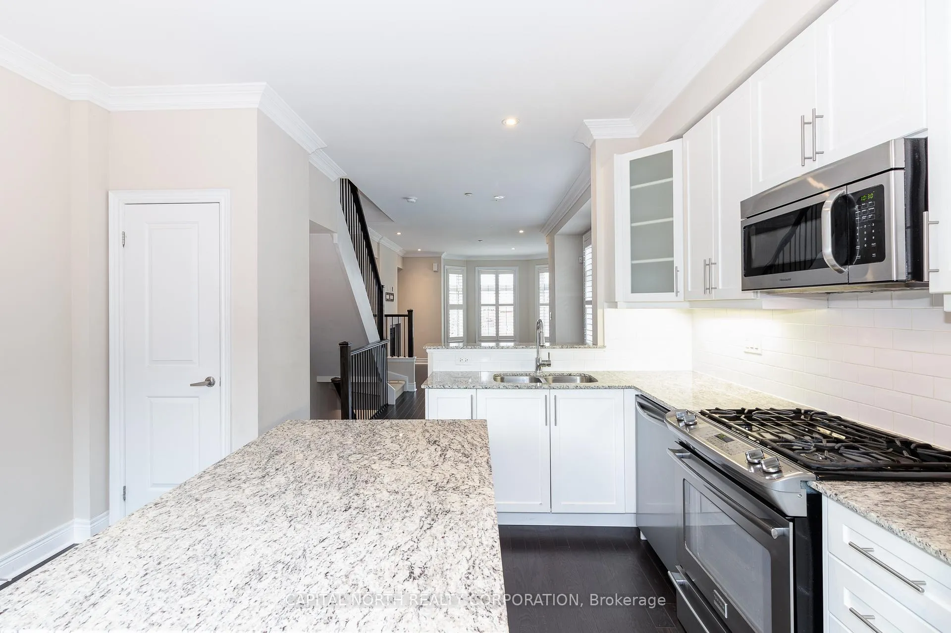 Photo 9 of 8353 Kipling Avenue, Vaughan, West Woodbridge — HOMEH