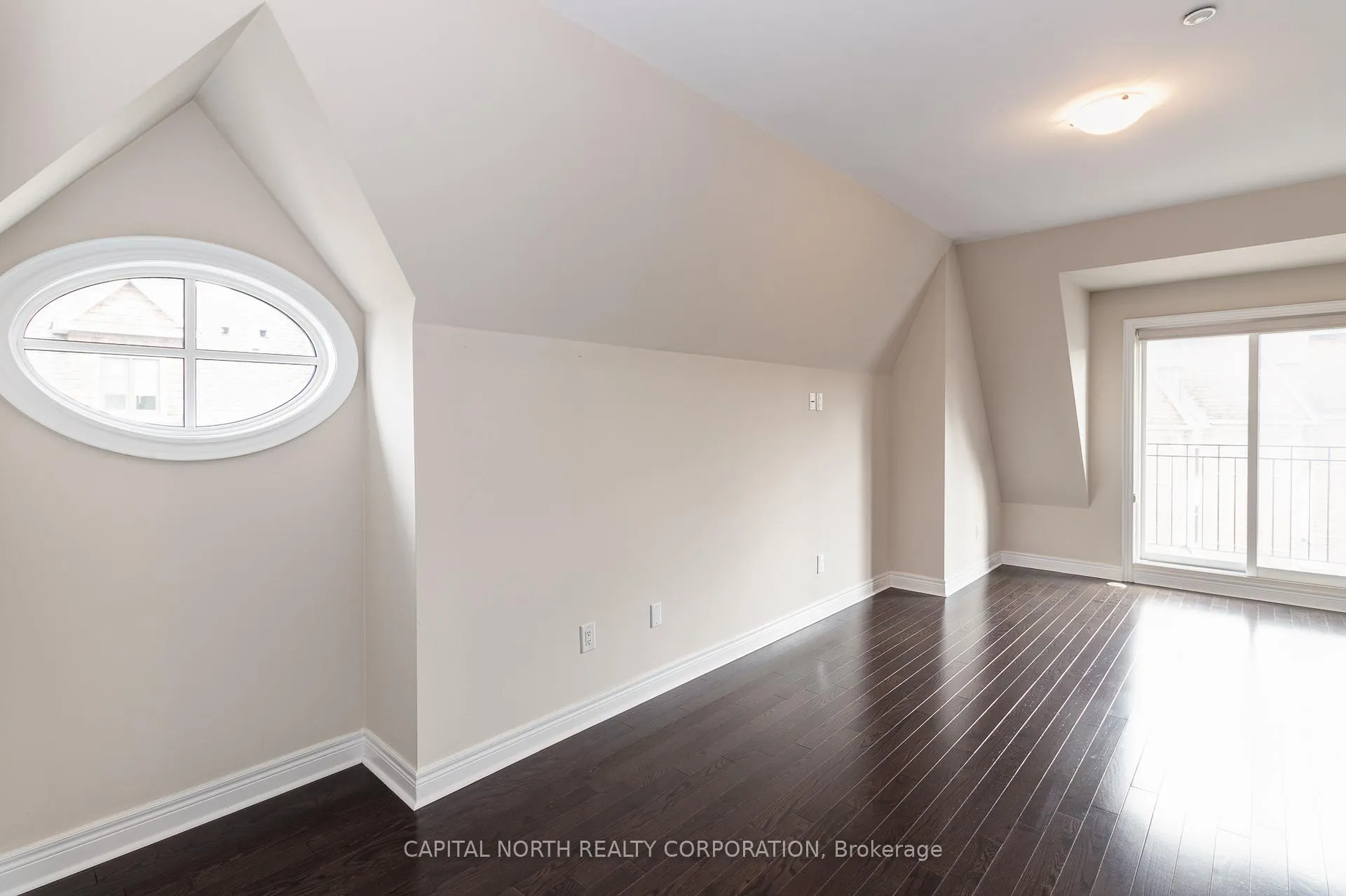 Photo 15 of 8353 Kipling Avenue, Vaughan, West Woodbridge — HOMEH