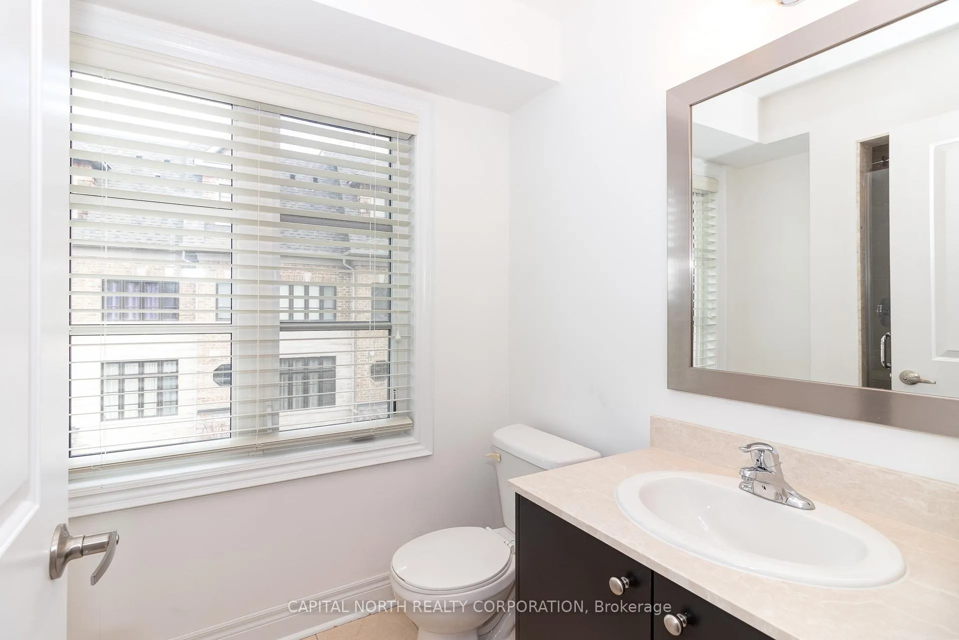 Photo 25 of 8353 Kipling Avenue, Vaughan, West Woodbridge — HOMEH