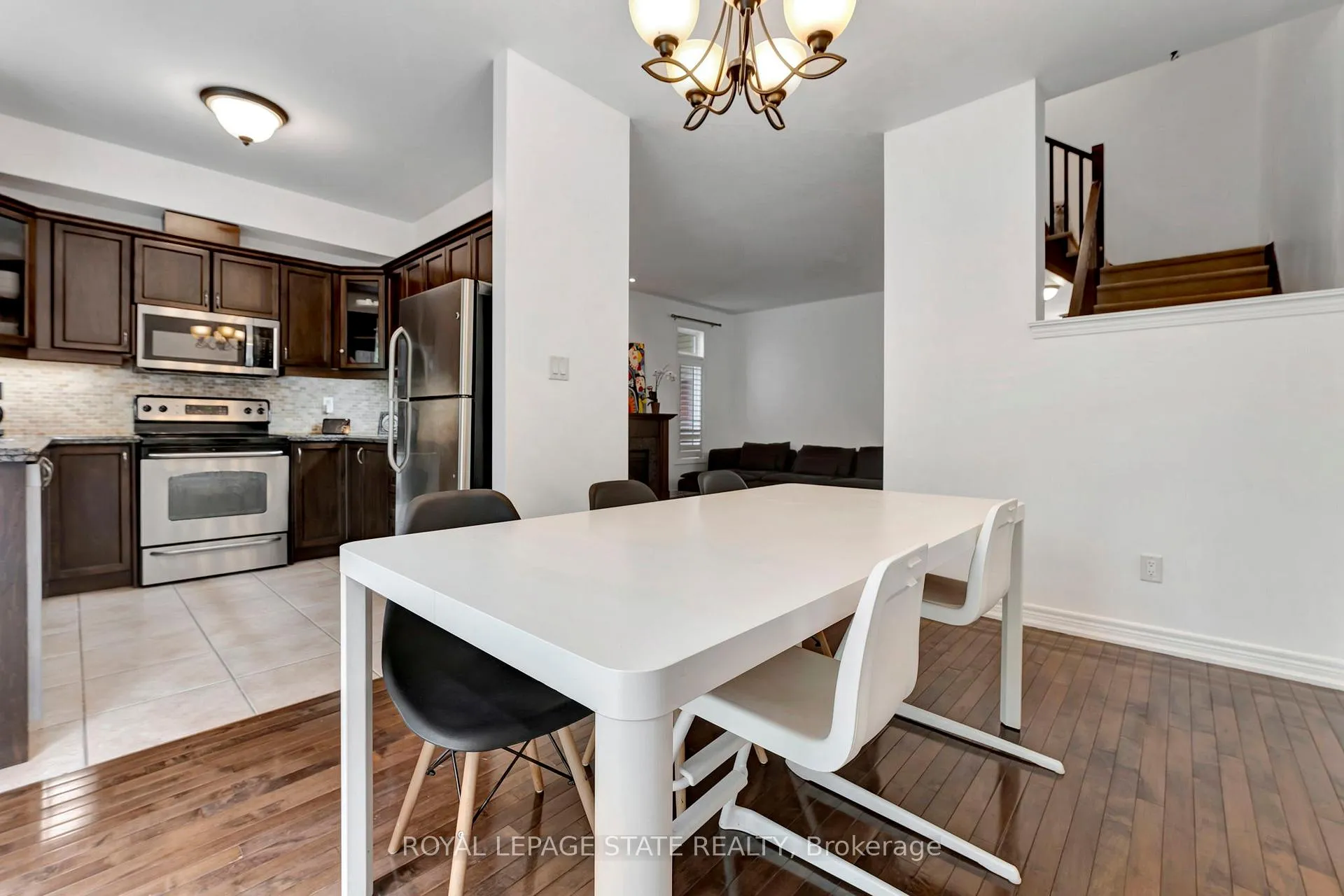 Photo 13 of Unit 21, 400 Stonehenge Drive, Hamilton, Ancaster — HOMEH