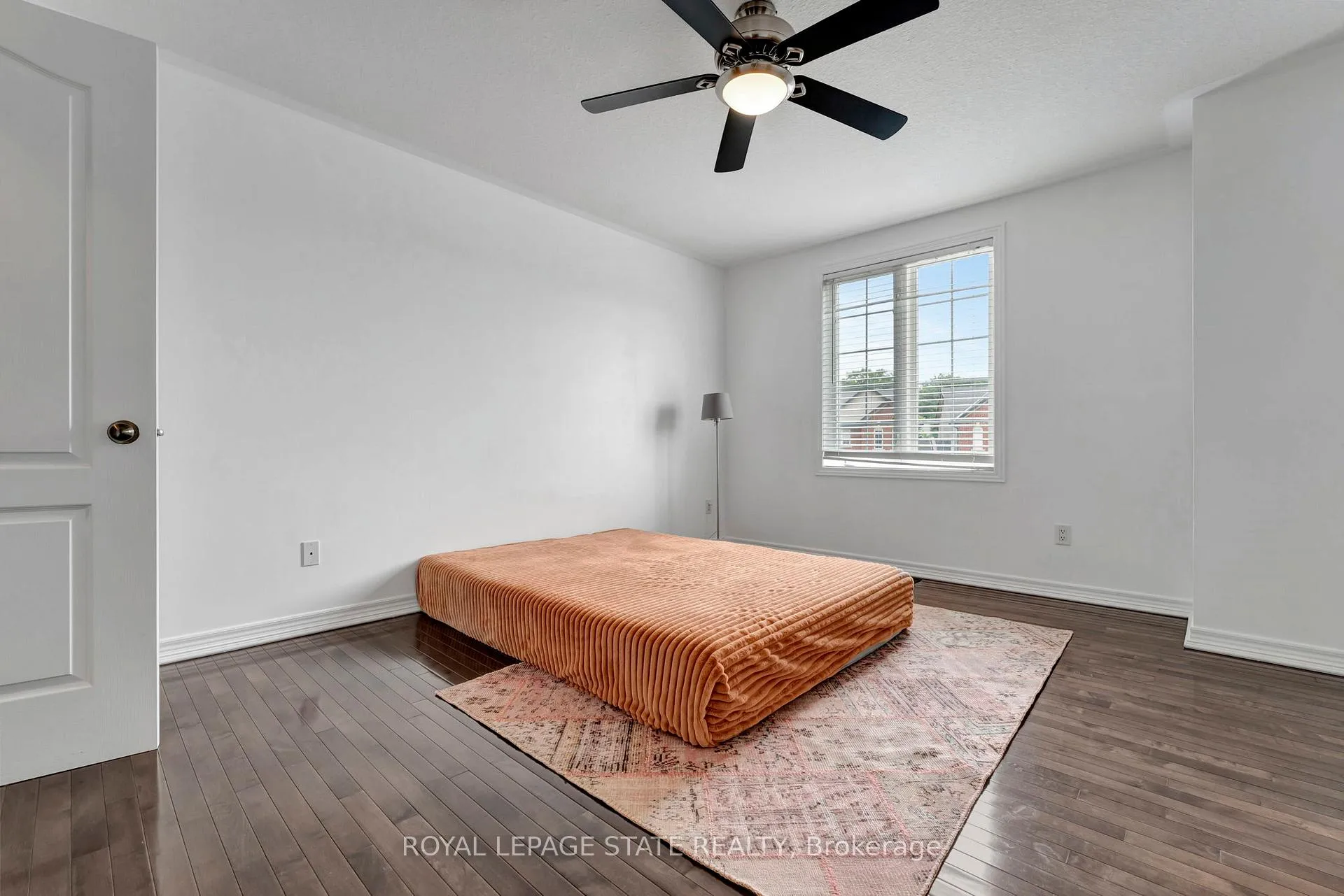 Photo 19 of Unit 21, 400 Stonehenge Drive, Hamilton, Ancaster — HOMEH