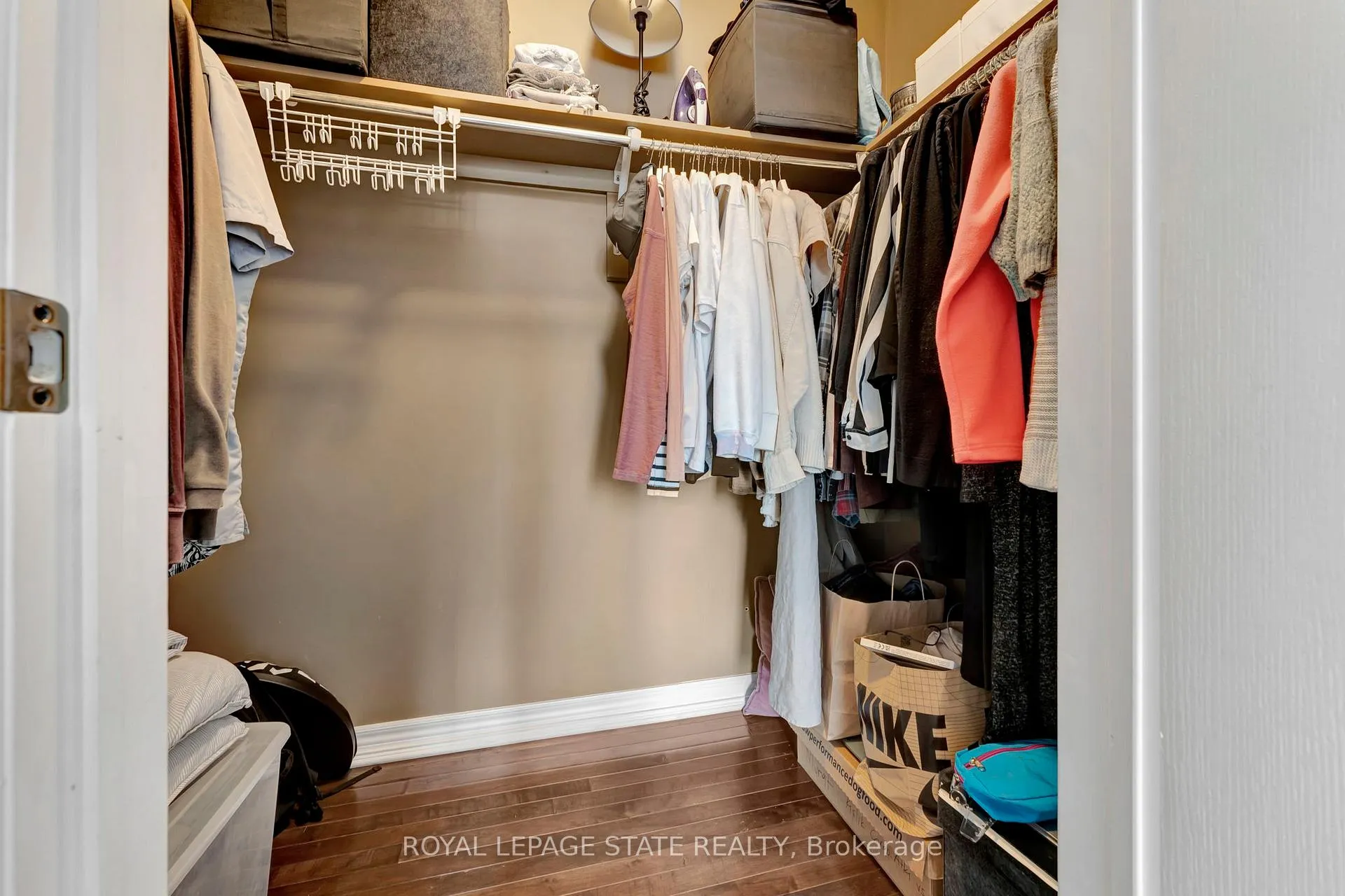 Photo 21 of Unit 21, 400 Stonehenge Drive, Hamilton, Ancaster — HOMEH