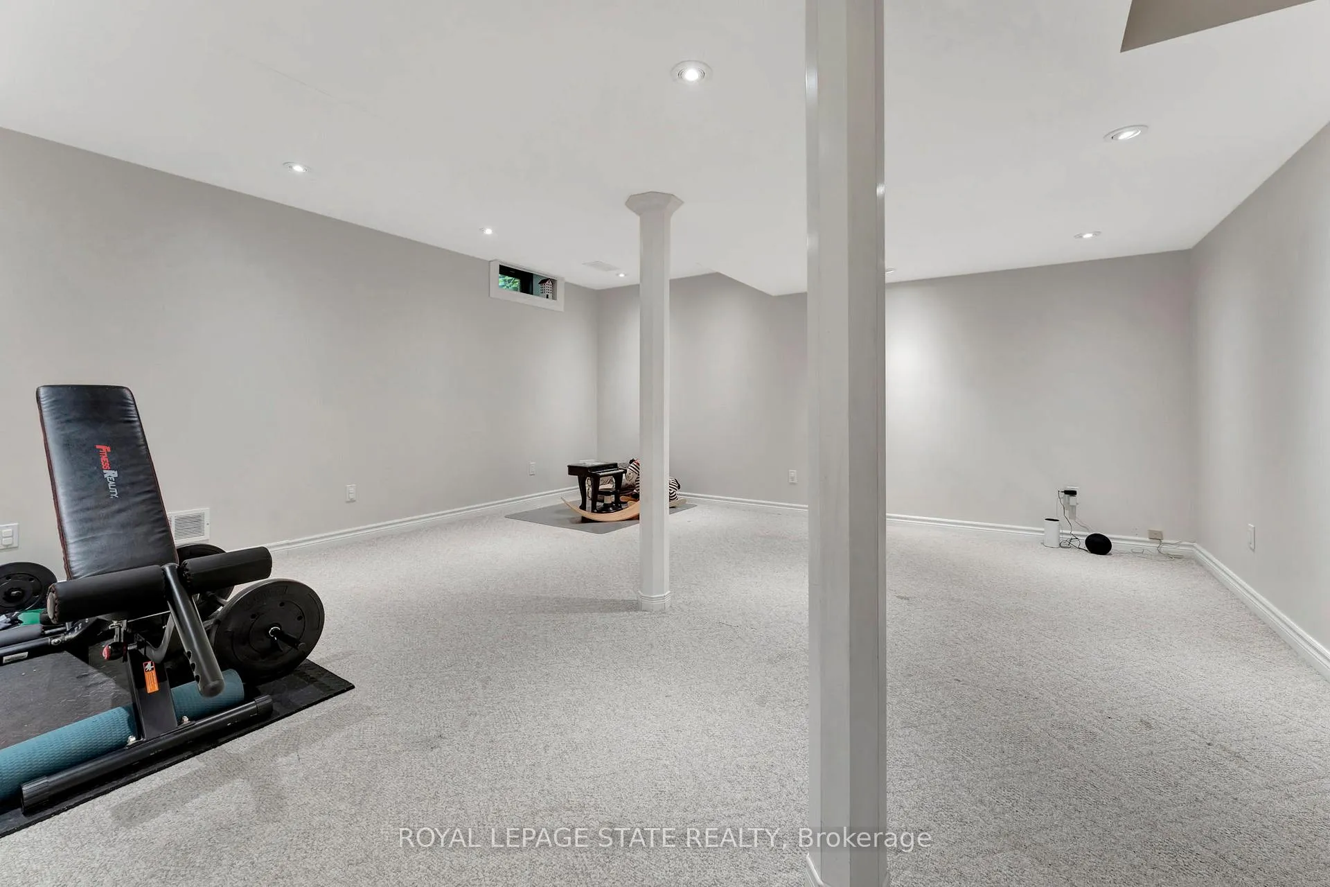 Photo 30 of Unit 21, 400 Stonehenge Drive, Hamilton, Ancaster — HOMEH