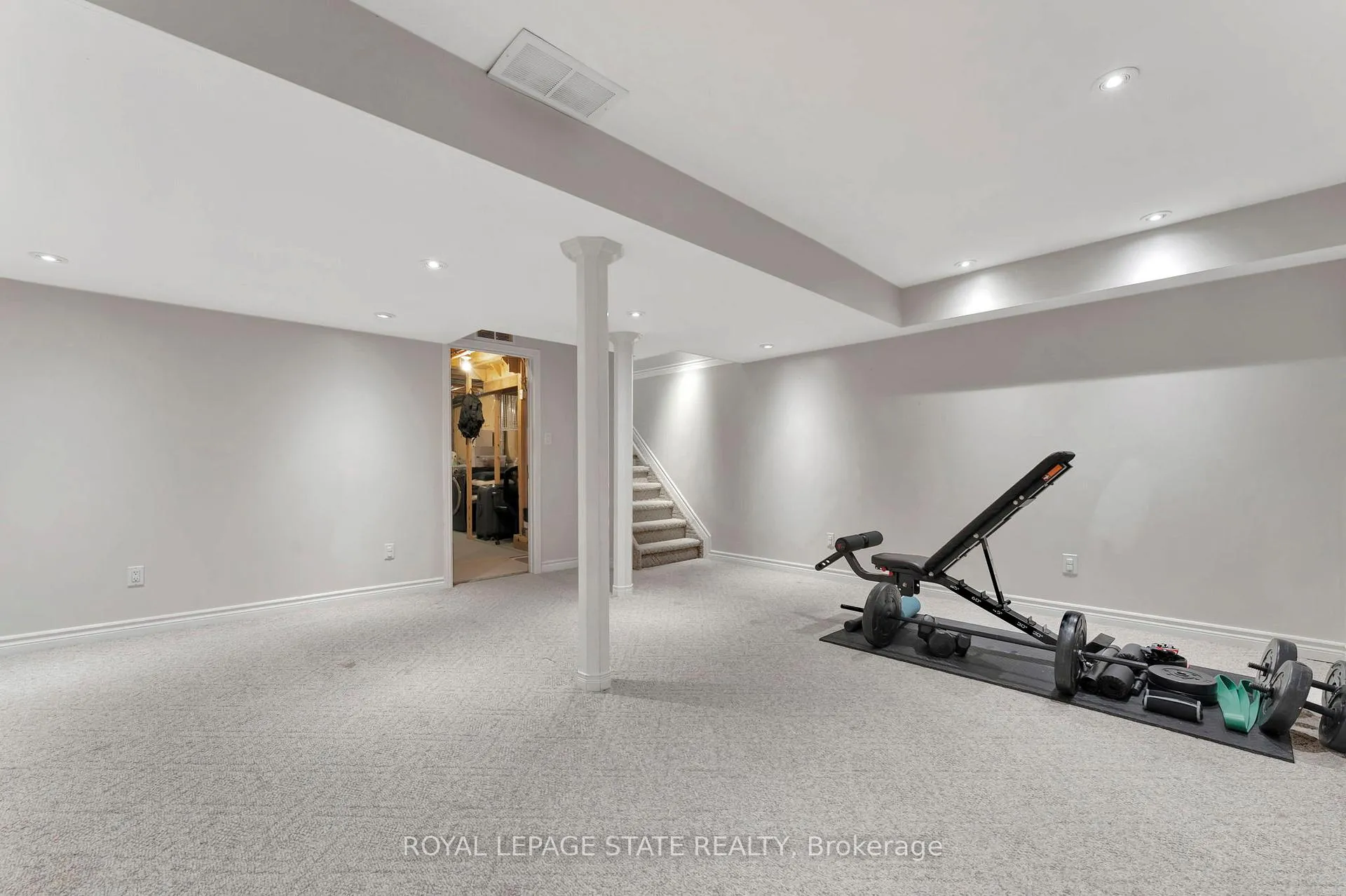 Photo 31 of Unit 21, 400 Stonehenge Drive, Hamilton, Ancaster — HOMEH