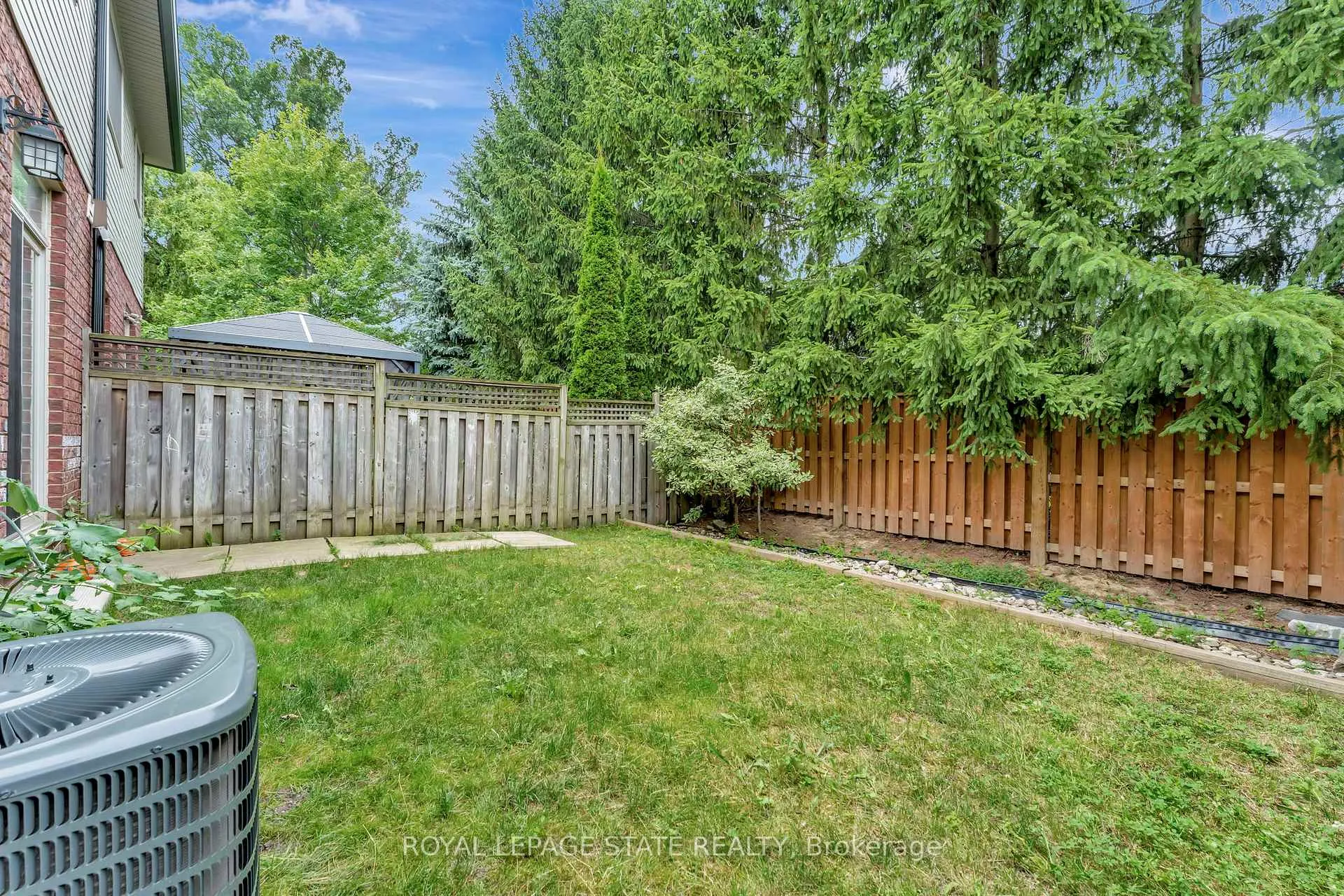 Photo 36 of Unit 21, 400 Stonehenge Drive, Hamilton, Ancaster — HOMEH