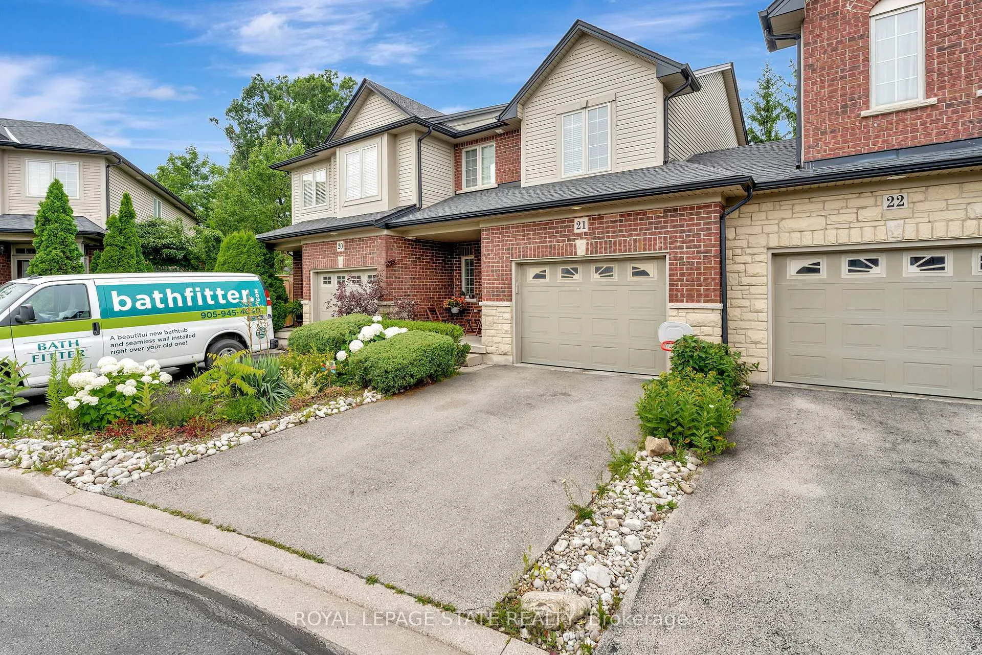 Photo 39 of Unit 21, 400 Stonehenge Drive, Hamilton, Ancaster — HOMEH