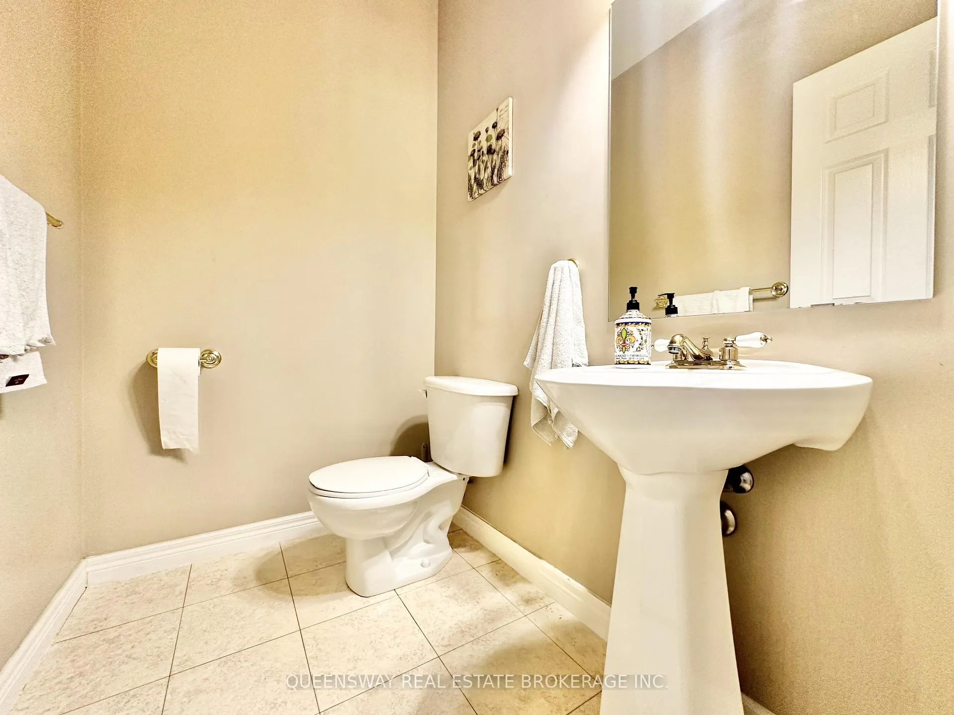 Photo 5 of 277 Ryerson Crescent, Oshawa, Samac — HOMEH