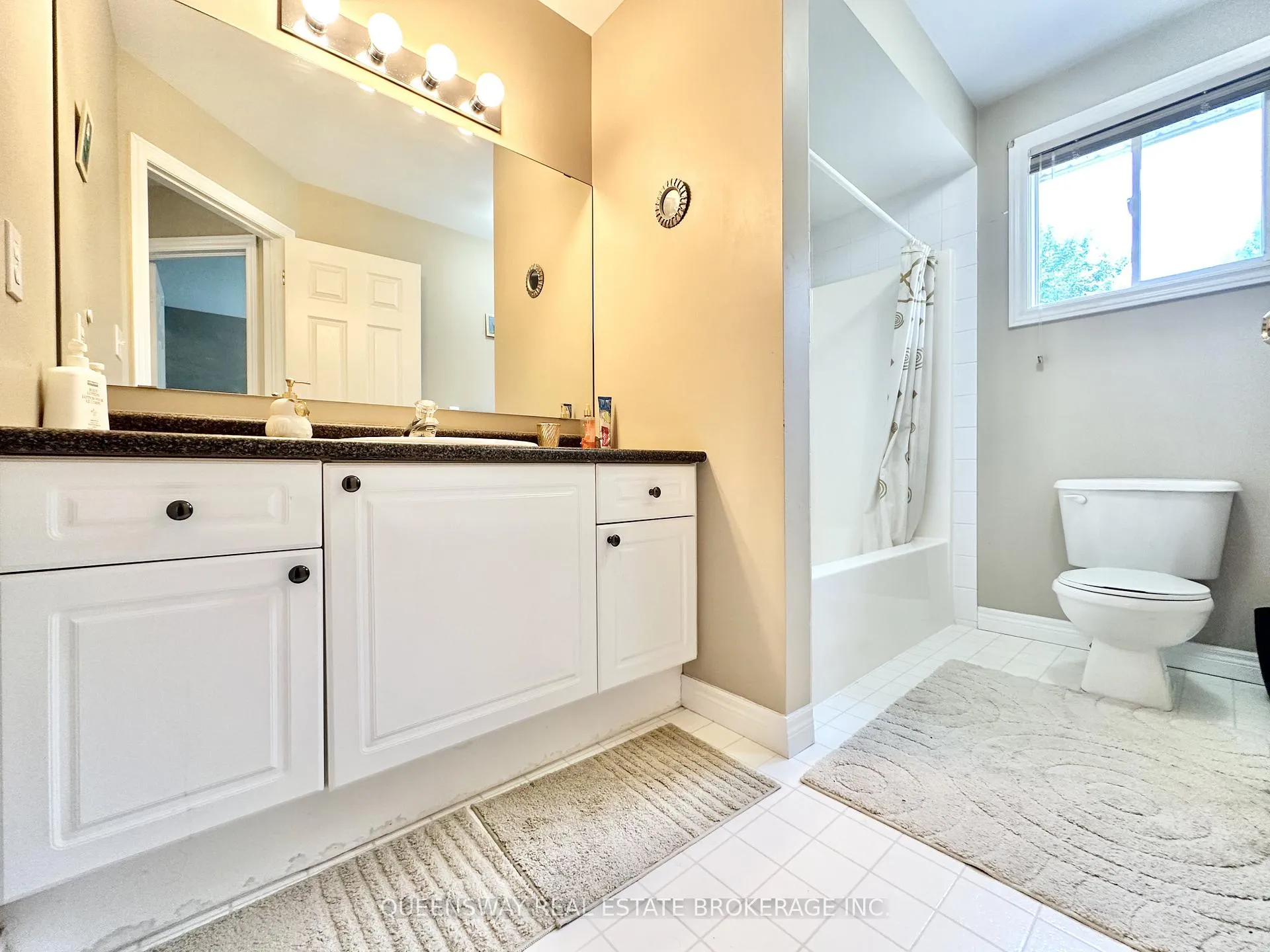 Photo 7 of 277 Ryerson Crescent, Oshawa, Samac — HOMEH