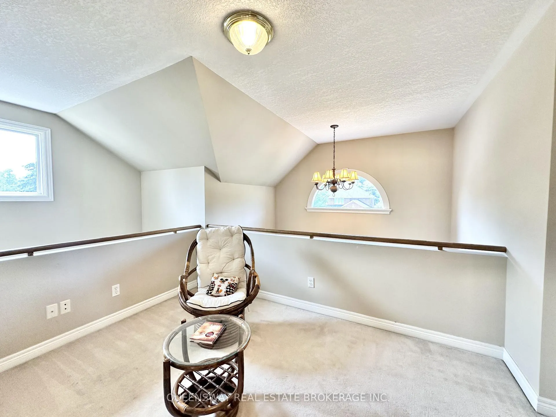 Photo 8 of 277 Ryerson Crescent, Oshawa, Samac — HOMEH