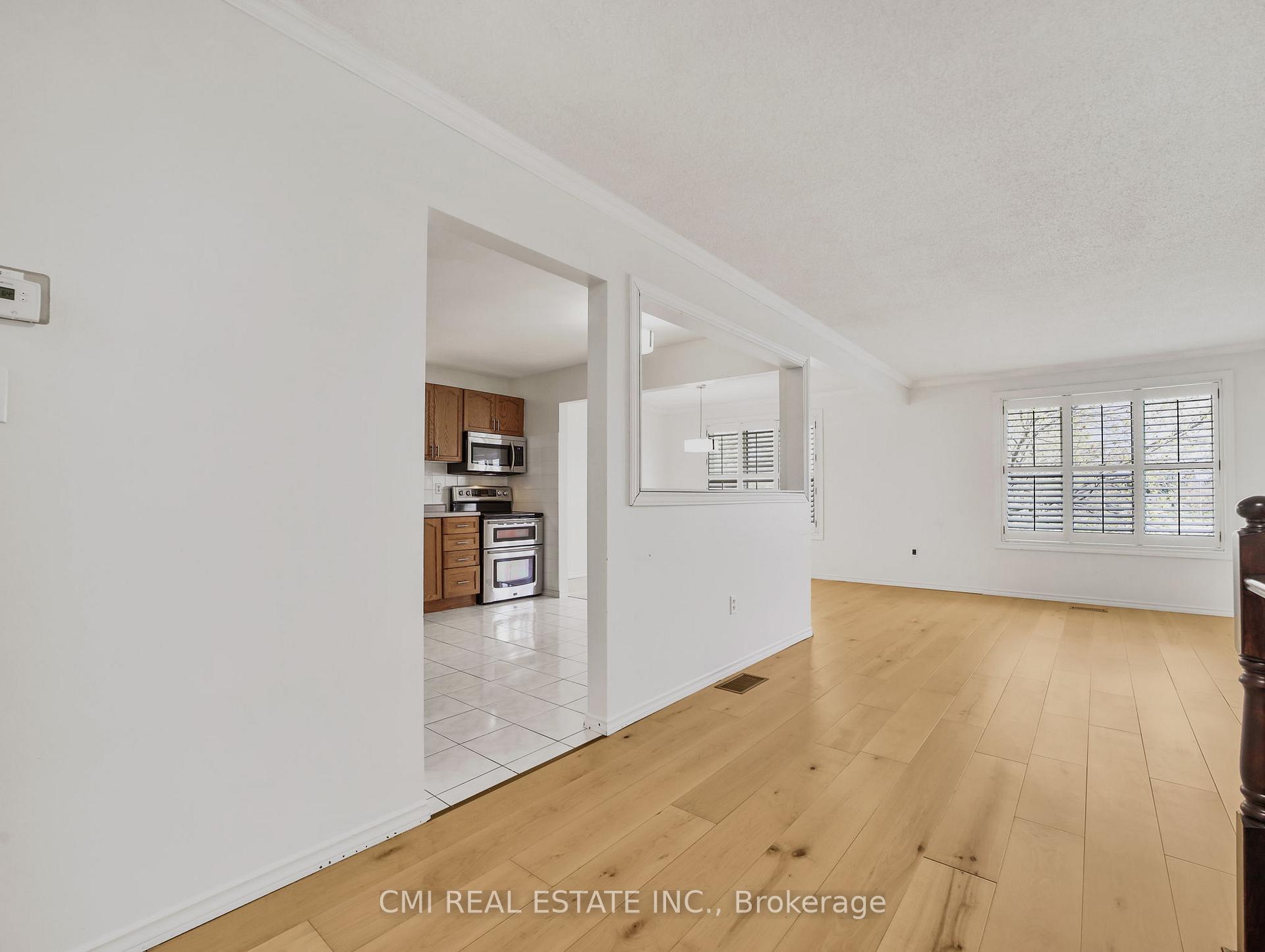 Photo 6 of 44 Windsor Drive, Brant, South Dumfries — HOMEH